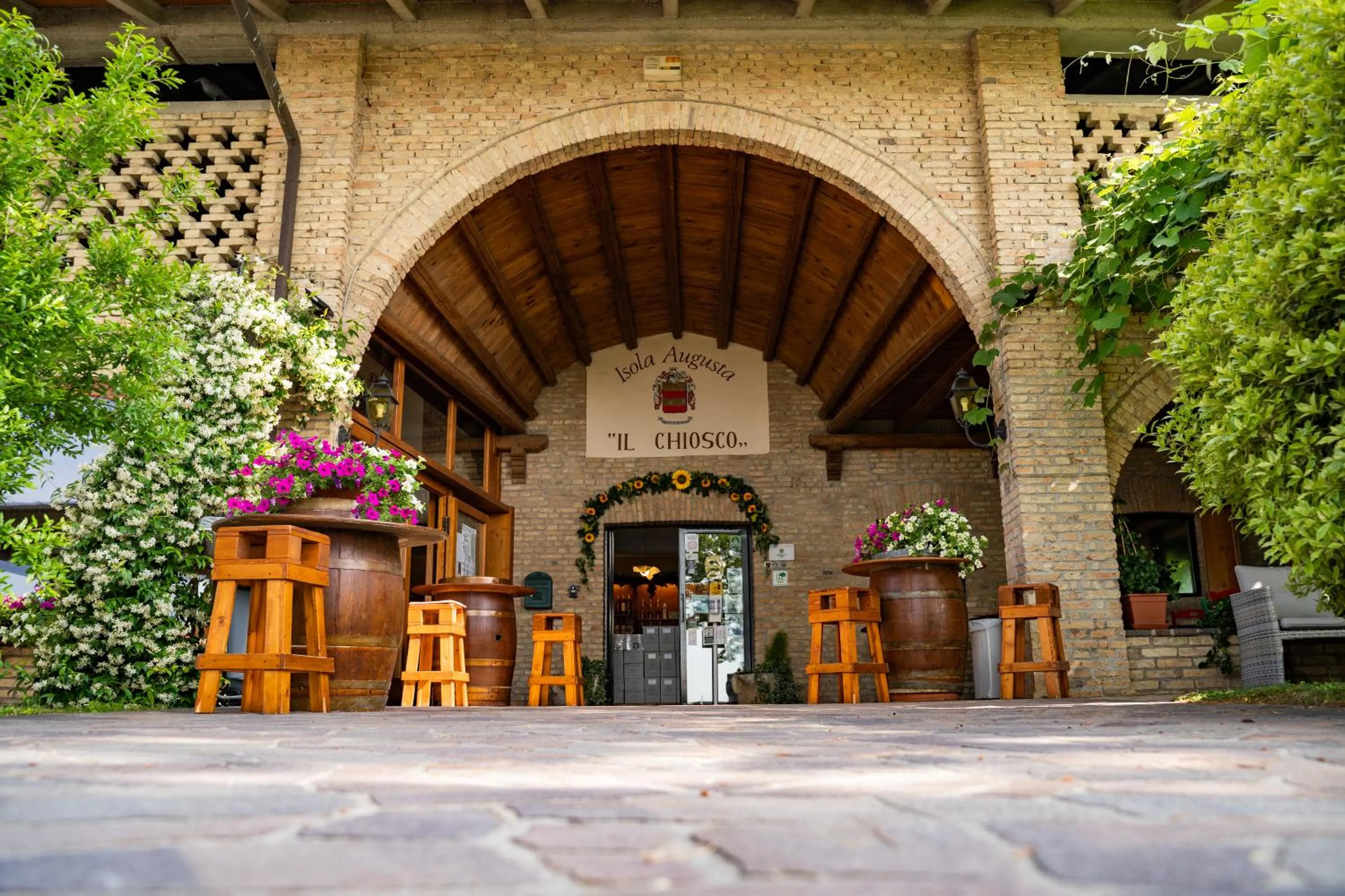 Restaurant/places to eat in Agriturismo Isola Augusta