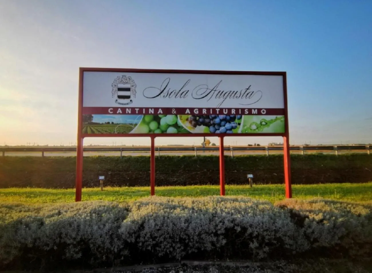 Property logo or sign in Agriturismo Isola Augusta