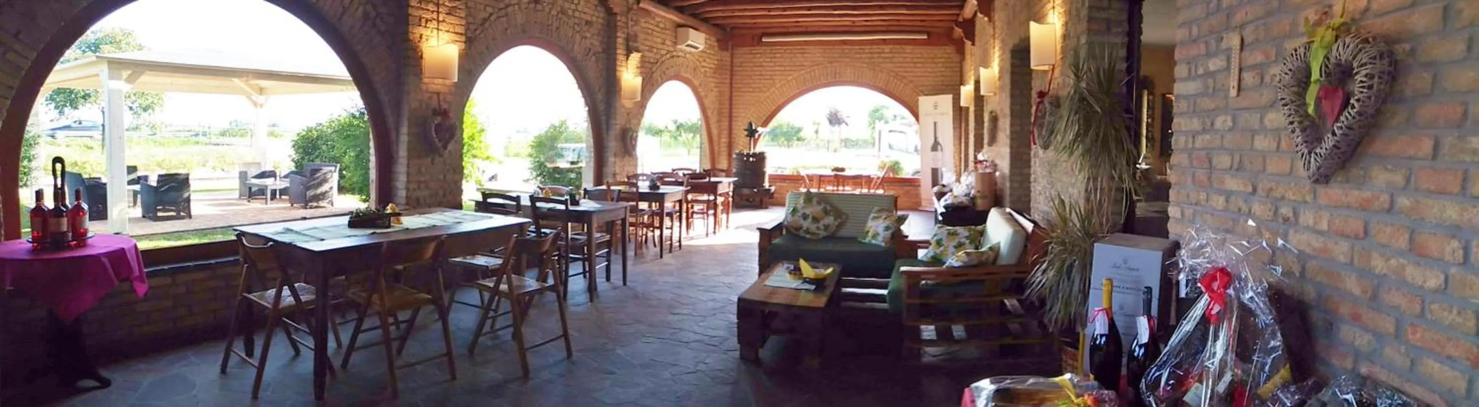 Restaurant/places to eat in Agriturismo Isola Augusta