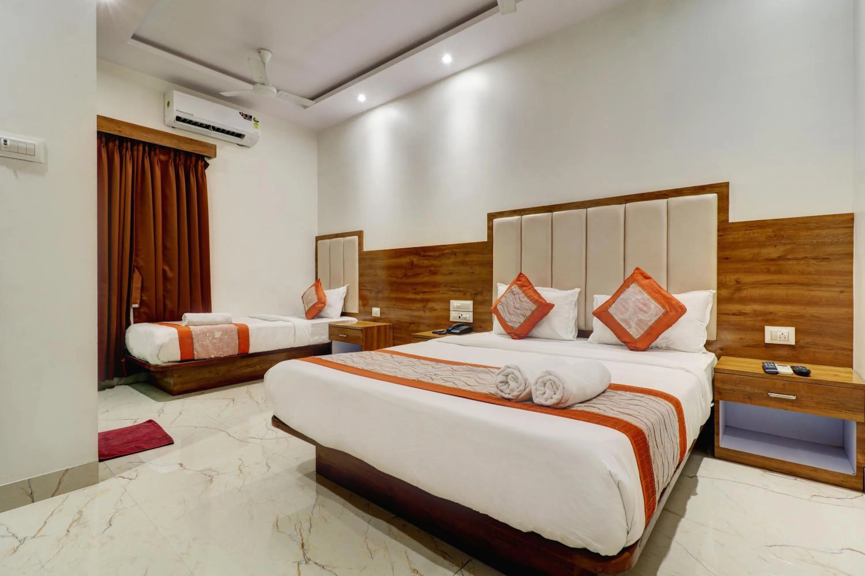 Bedroom, Bed in Hotel A K Fort Inn