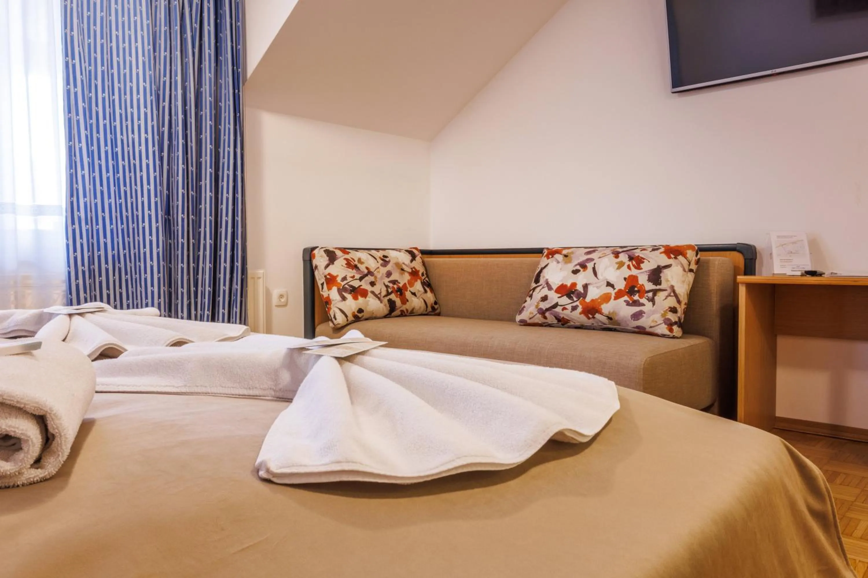 Bed in Hotel Vegov Hram