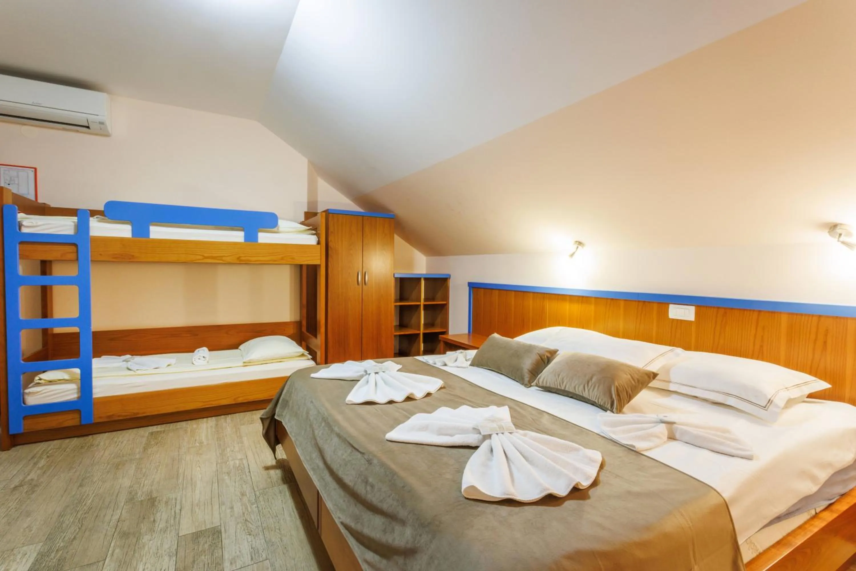 Bed in Hotel Vegov Hram