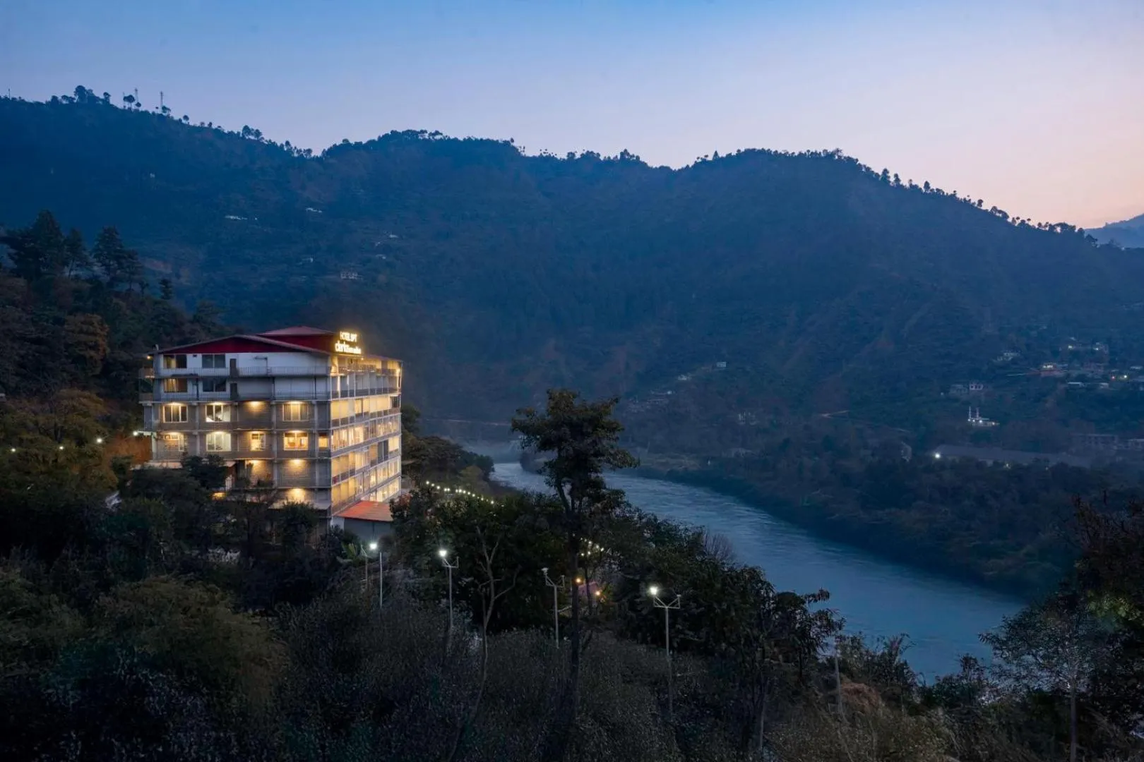 Facade/entrance in SPT Clarks Inn Suite, Mandi