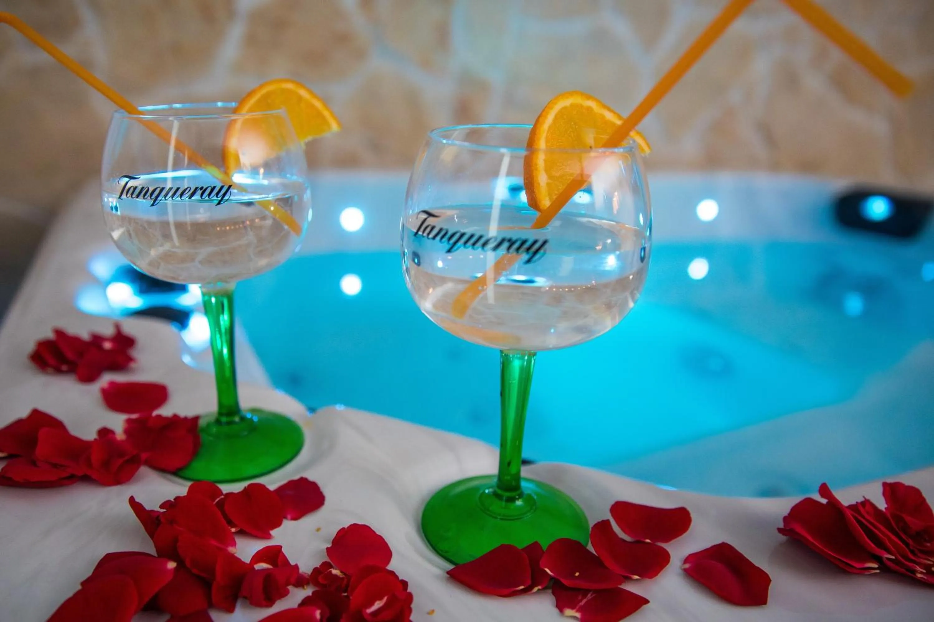 Hot Tub in Apartments Villa Roza