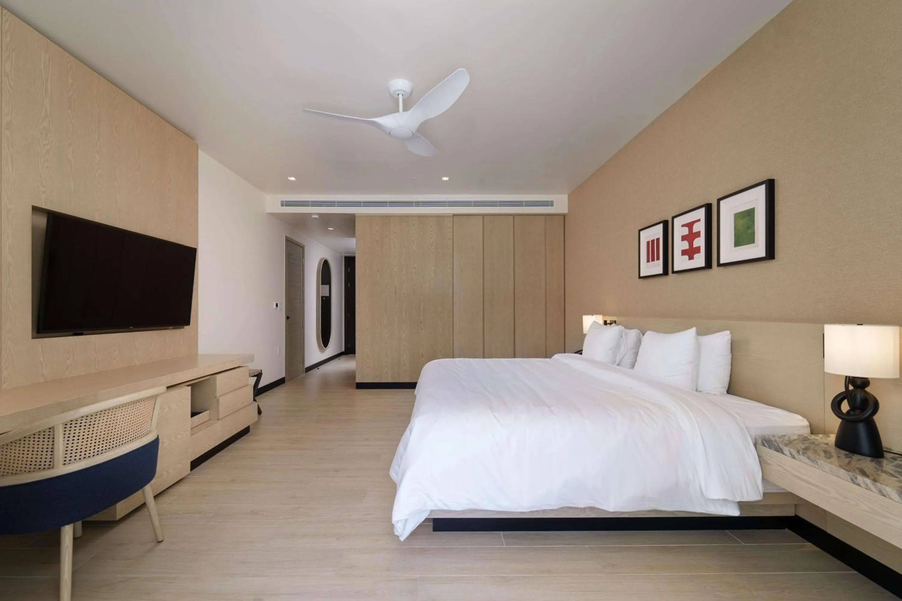 Photo of the whole room, Bed in Wyndham Grand Barbados Sam Lords Castle All Inclusive Resort