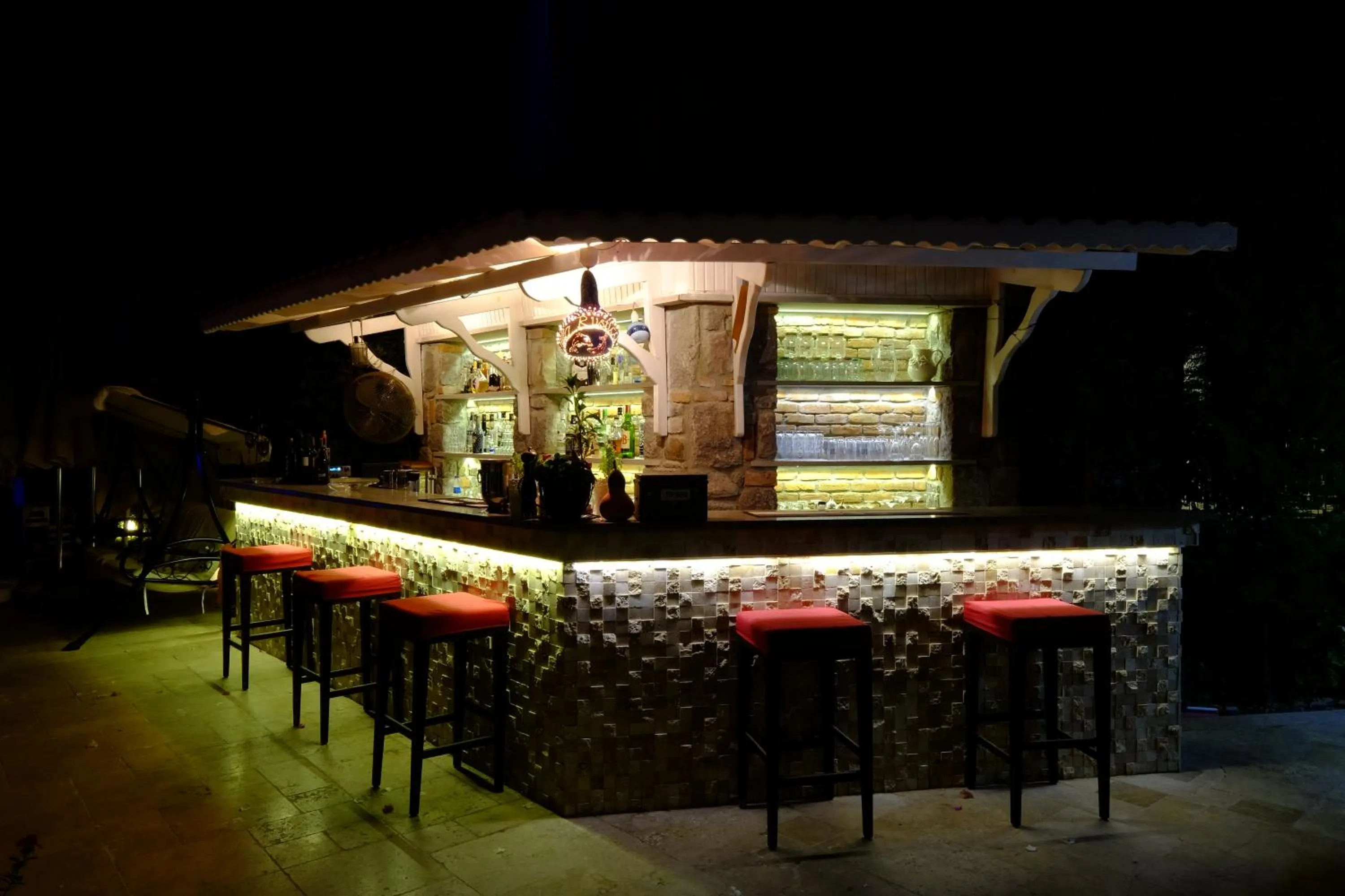 Night in Villa Rustica Hotel