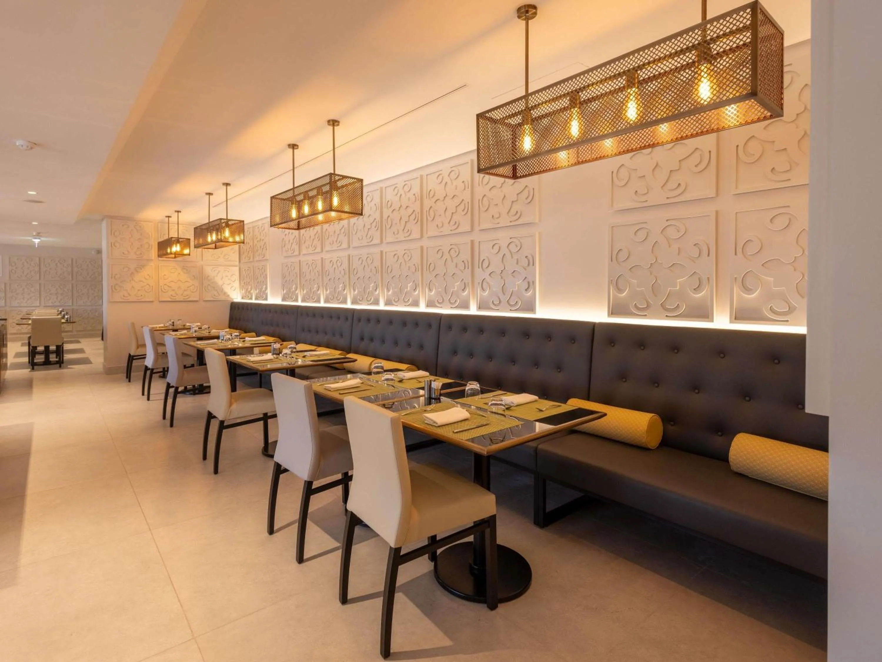 Restaurant/places to eat in Mercure Alger Palais Des Congres