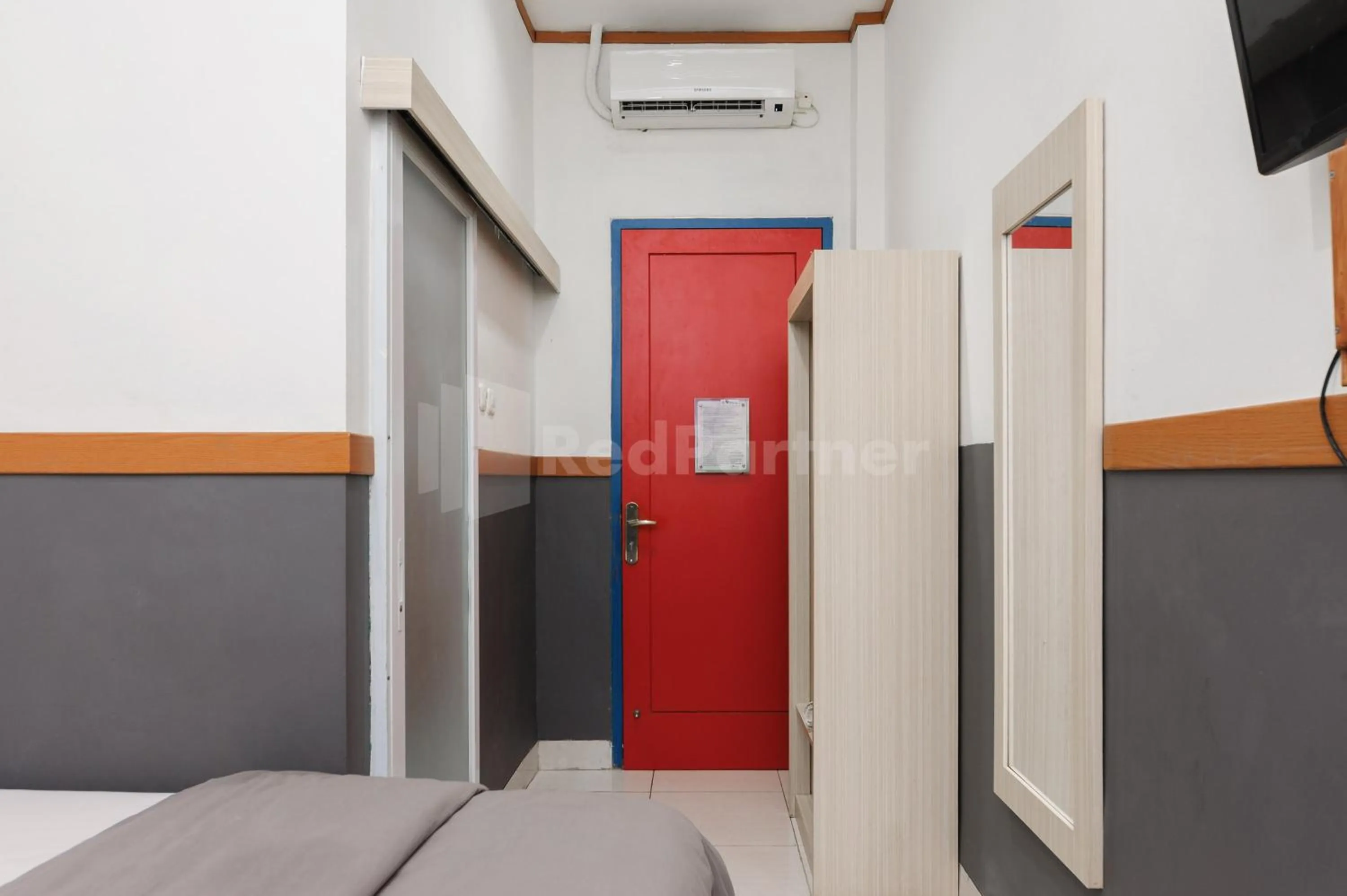 Bedroom, Bed in Urbanview Hotel Ian Jaksa Kebon Sirih