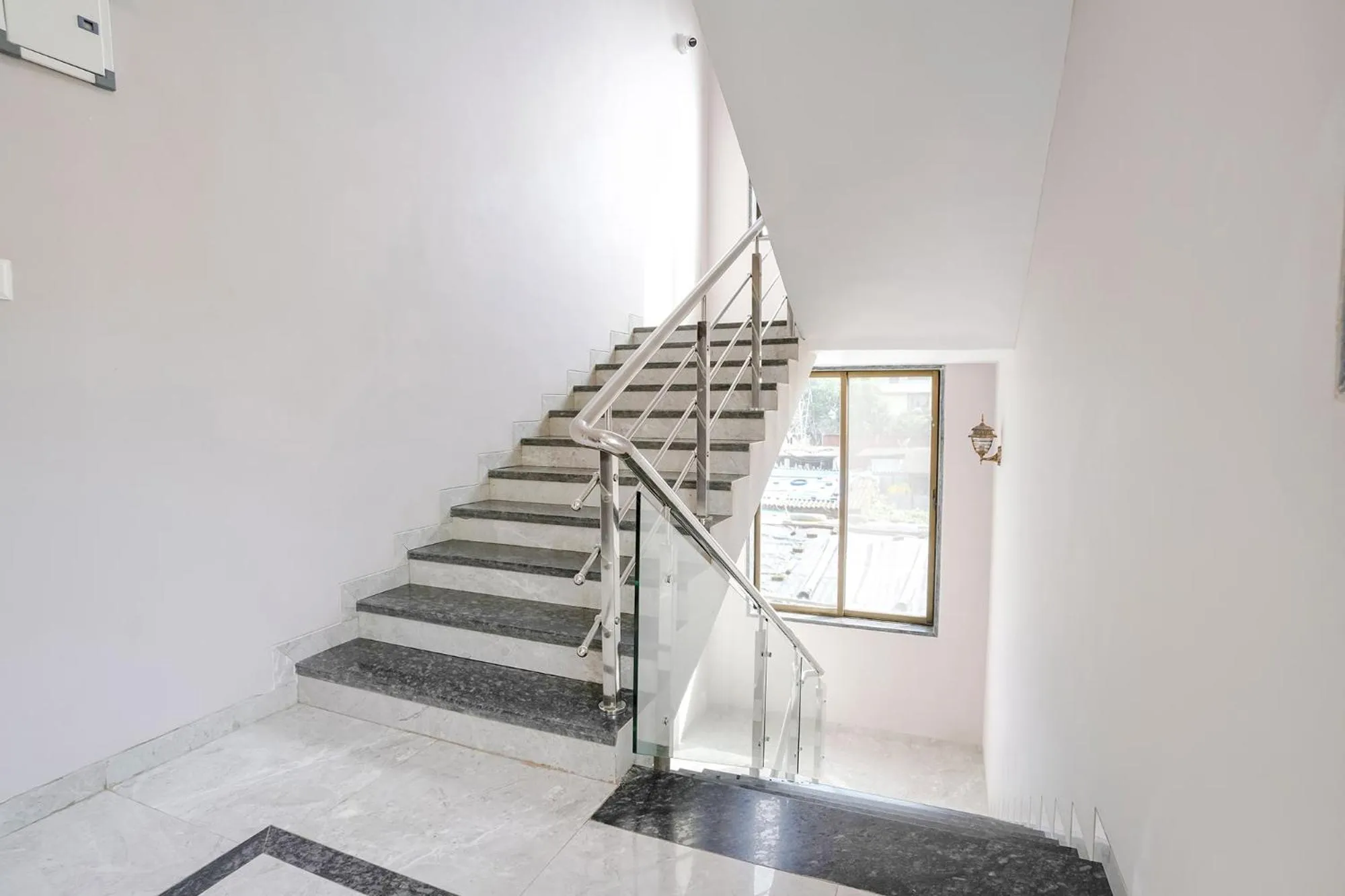 Lobby or reception in FabHotel Swaraj