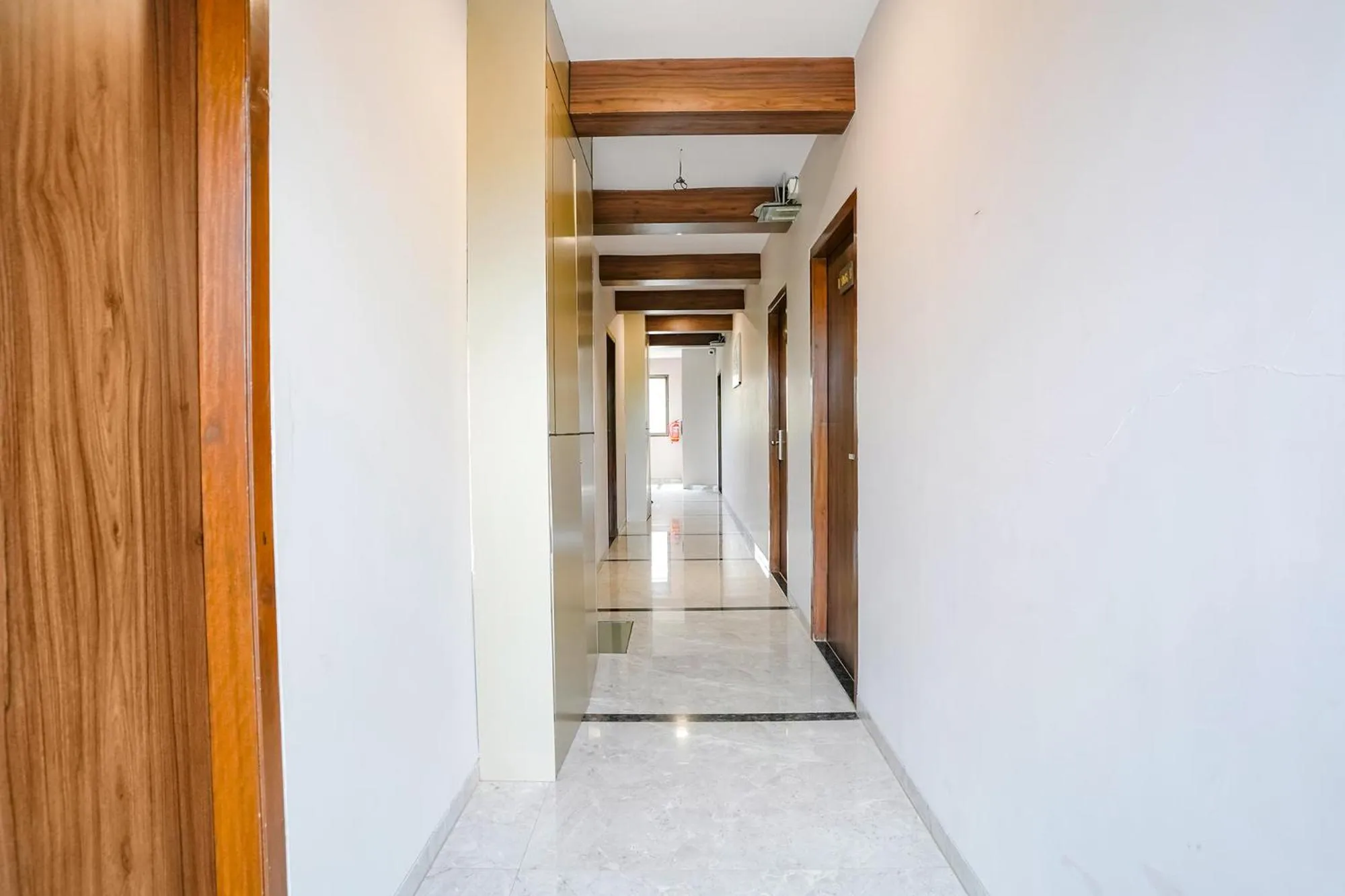 Lobby or reception in FabHotel Swaraj