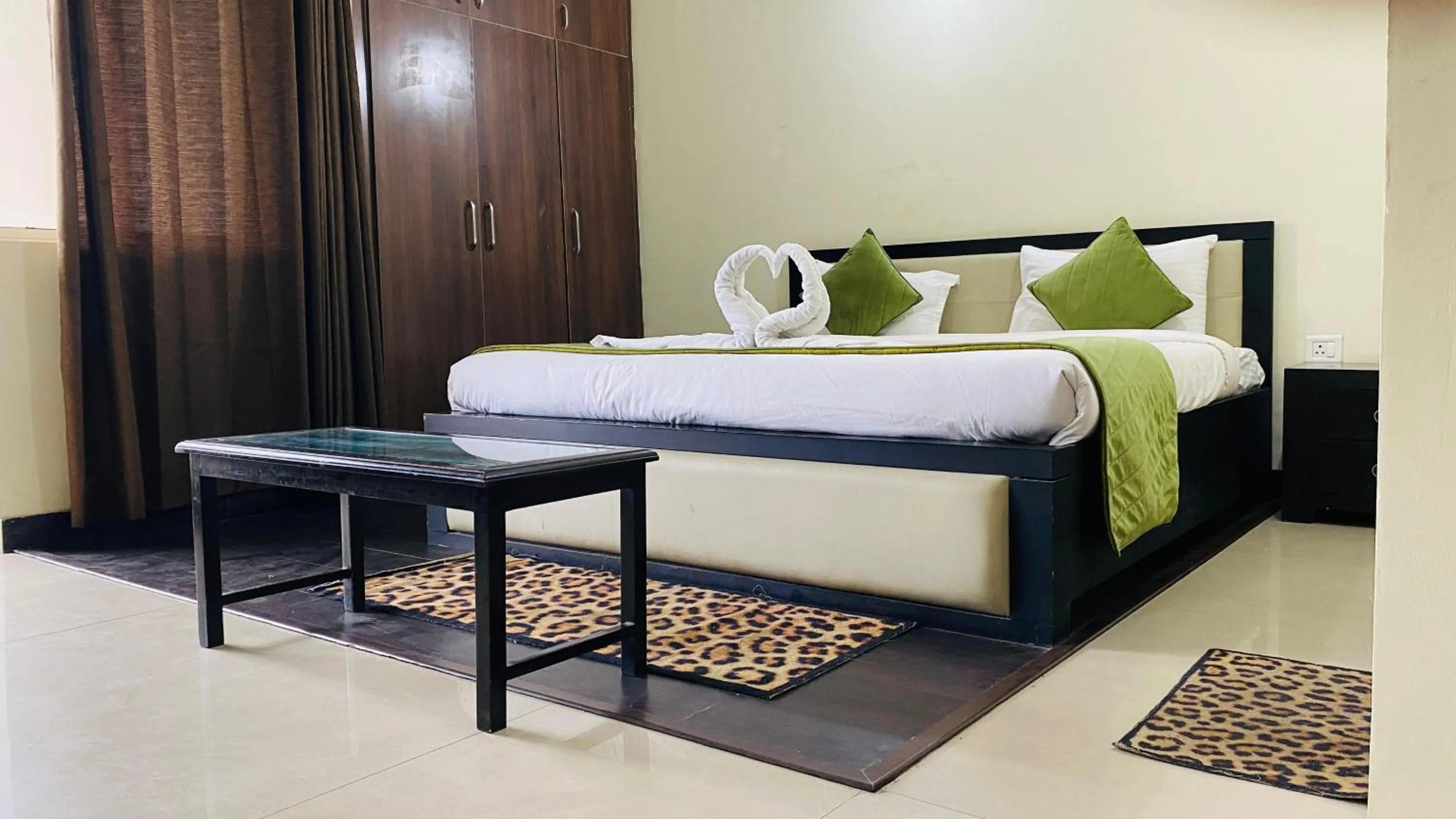 Bedroom, Bed in LivBox