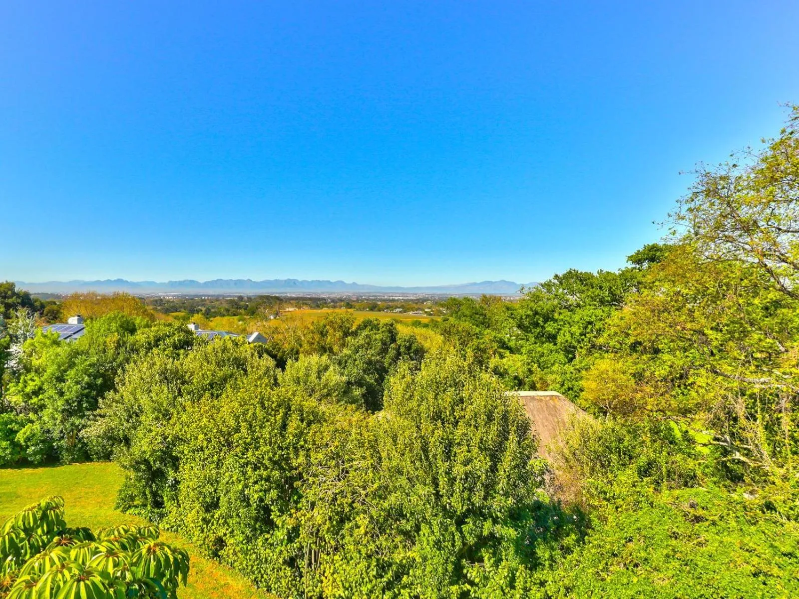 Mountain view in Devonport House - Constantia