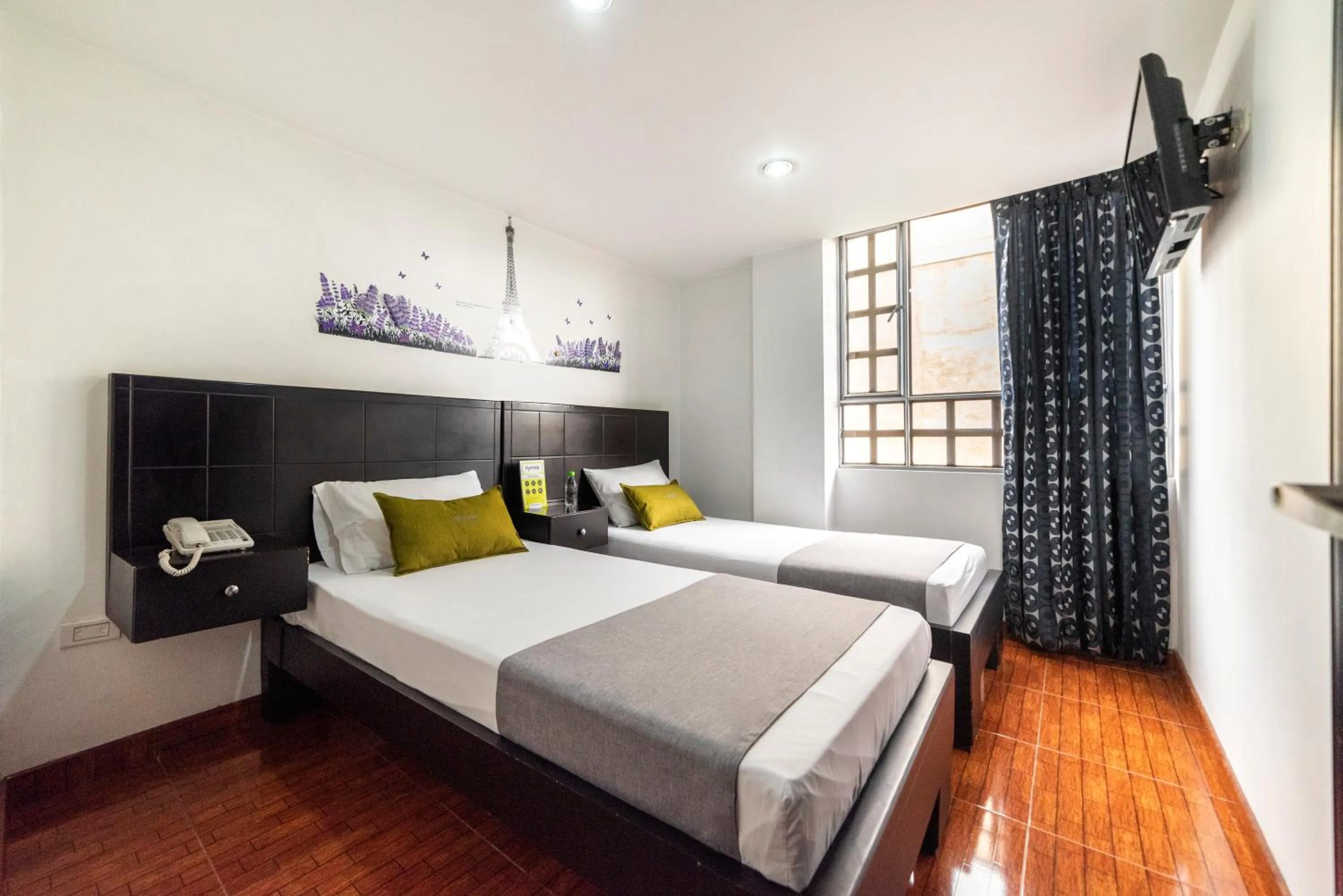 Bed in Hotel Dorado 100