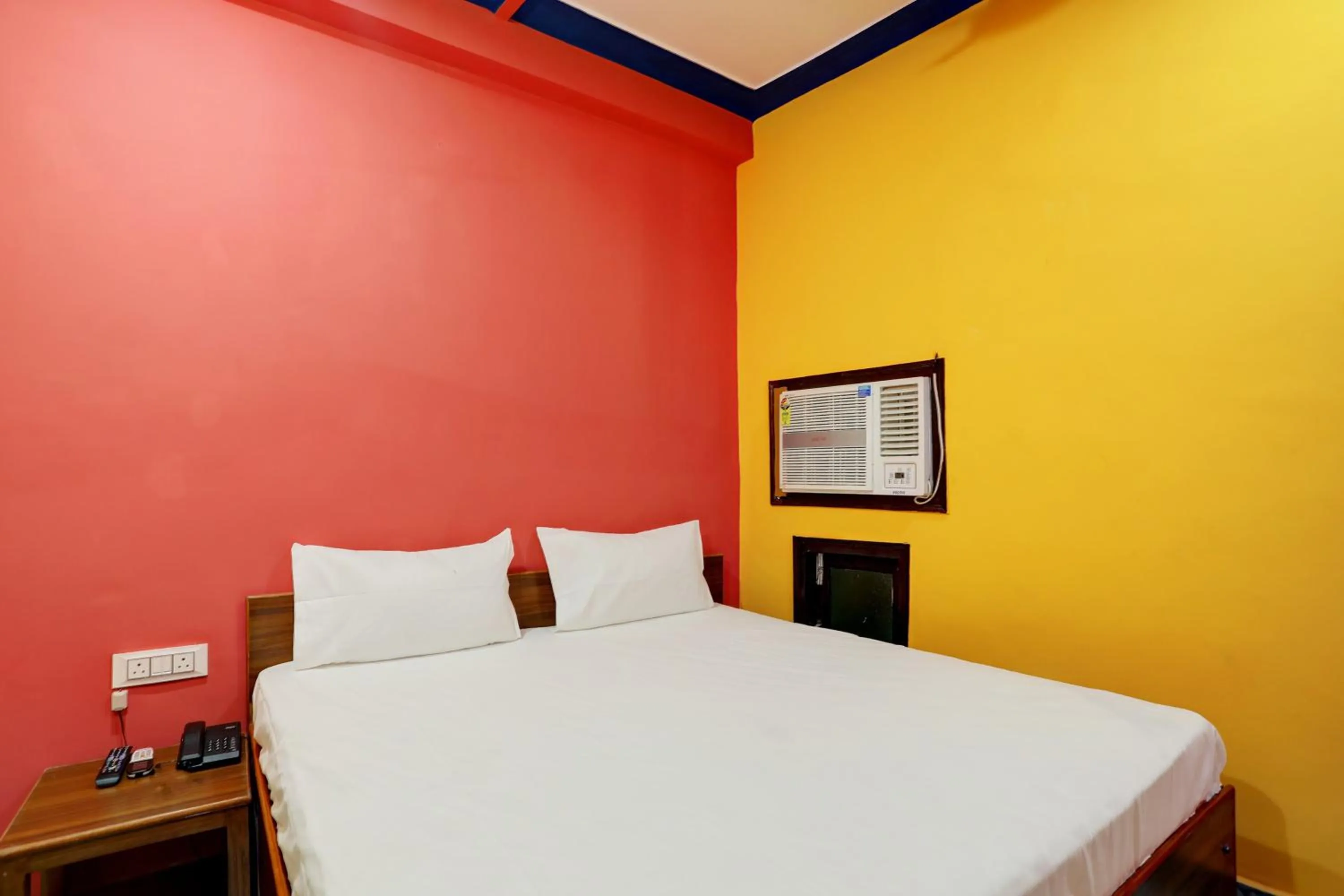 Bedroom in Hotel O Sk Inn