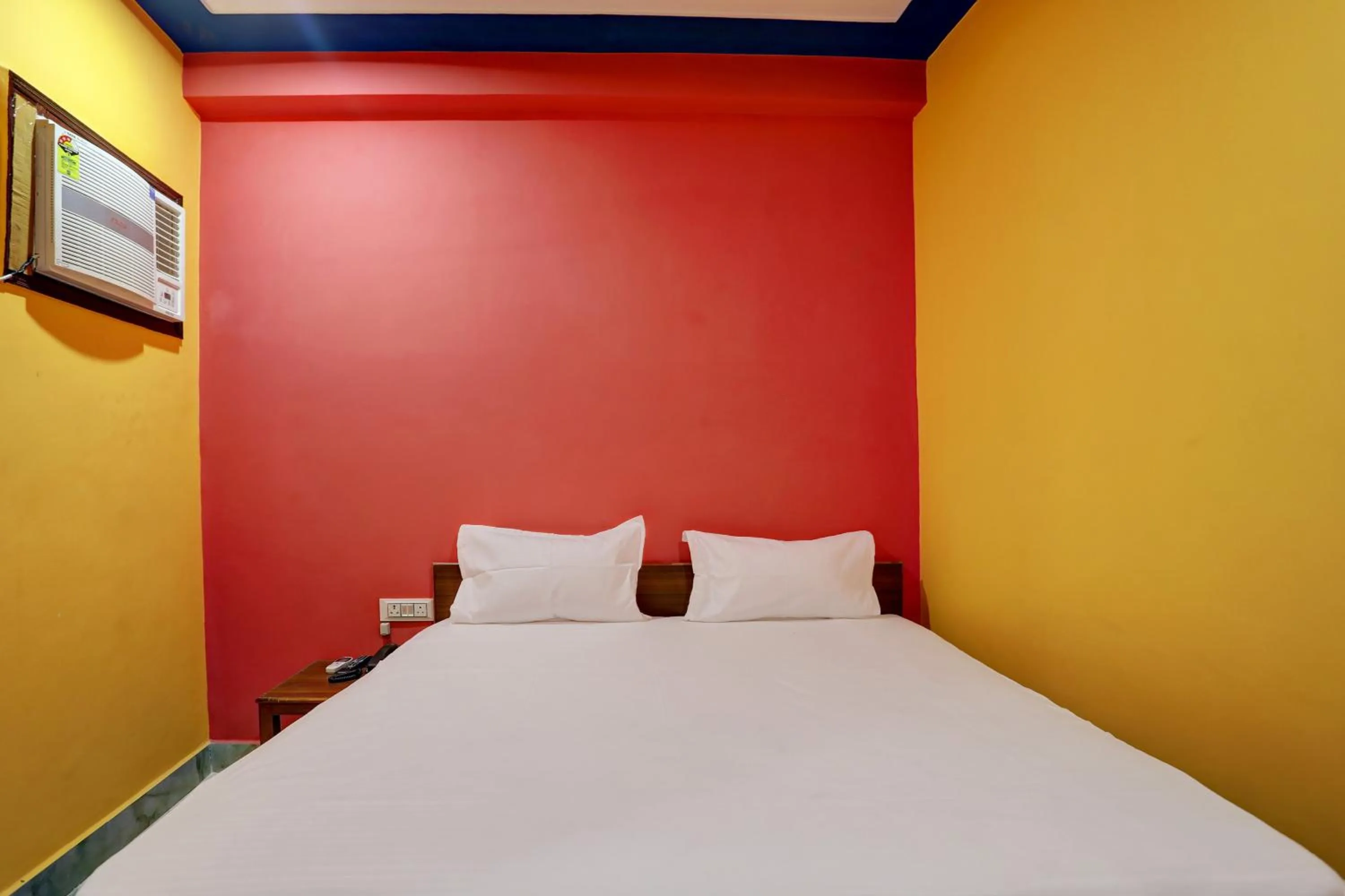 Bedroom in Hotel O Sk Inn