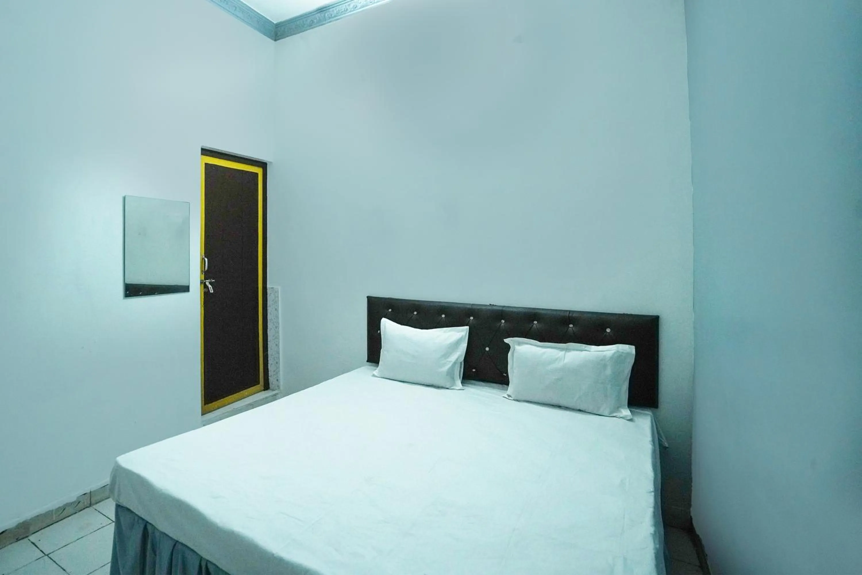 Bedroom in Hotel O Shining Star