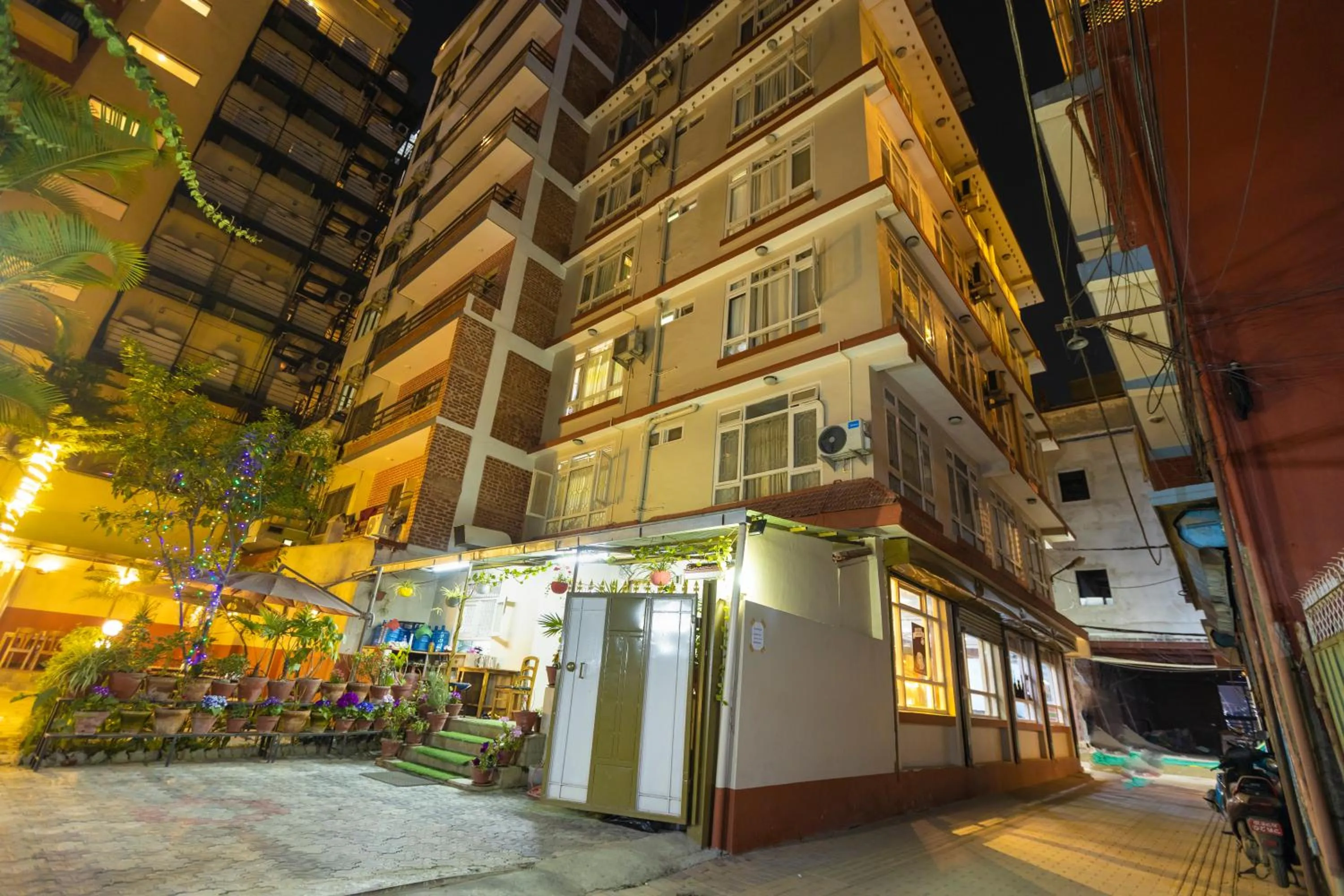 Property building in Hotel Sekai