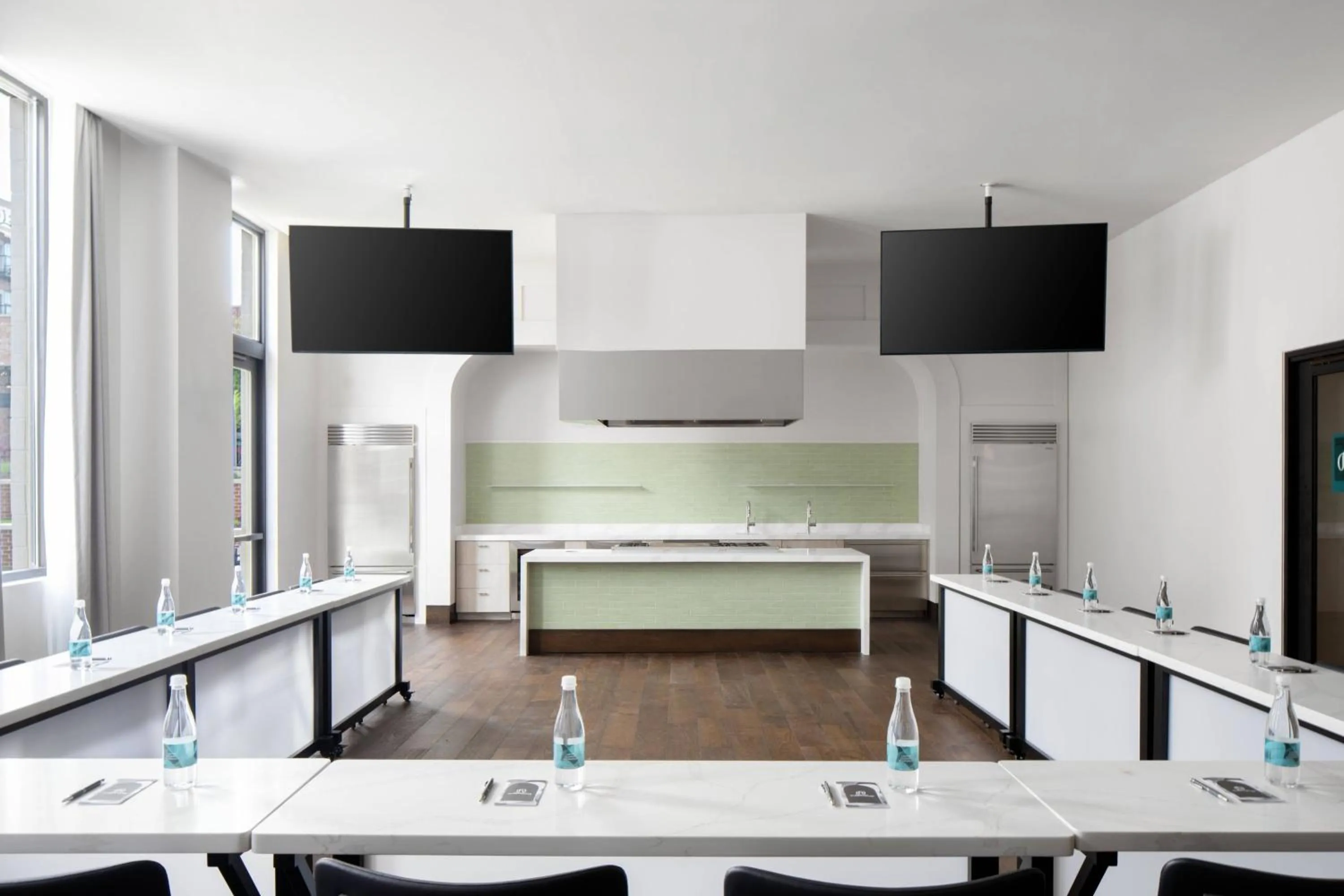 Kitchen or kitchenette in Trilith Guesthouse, Fayetteville, GA, a Tribute Portfolio Hotel