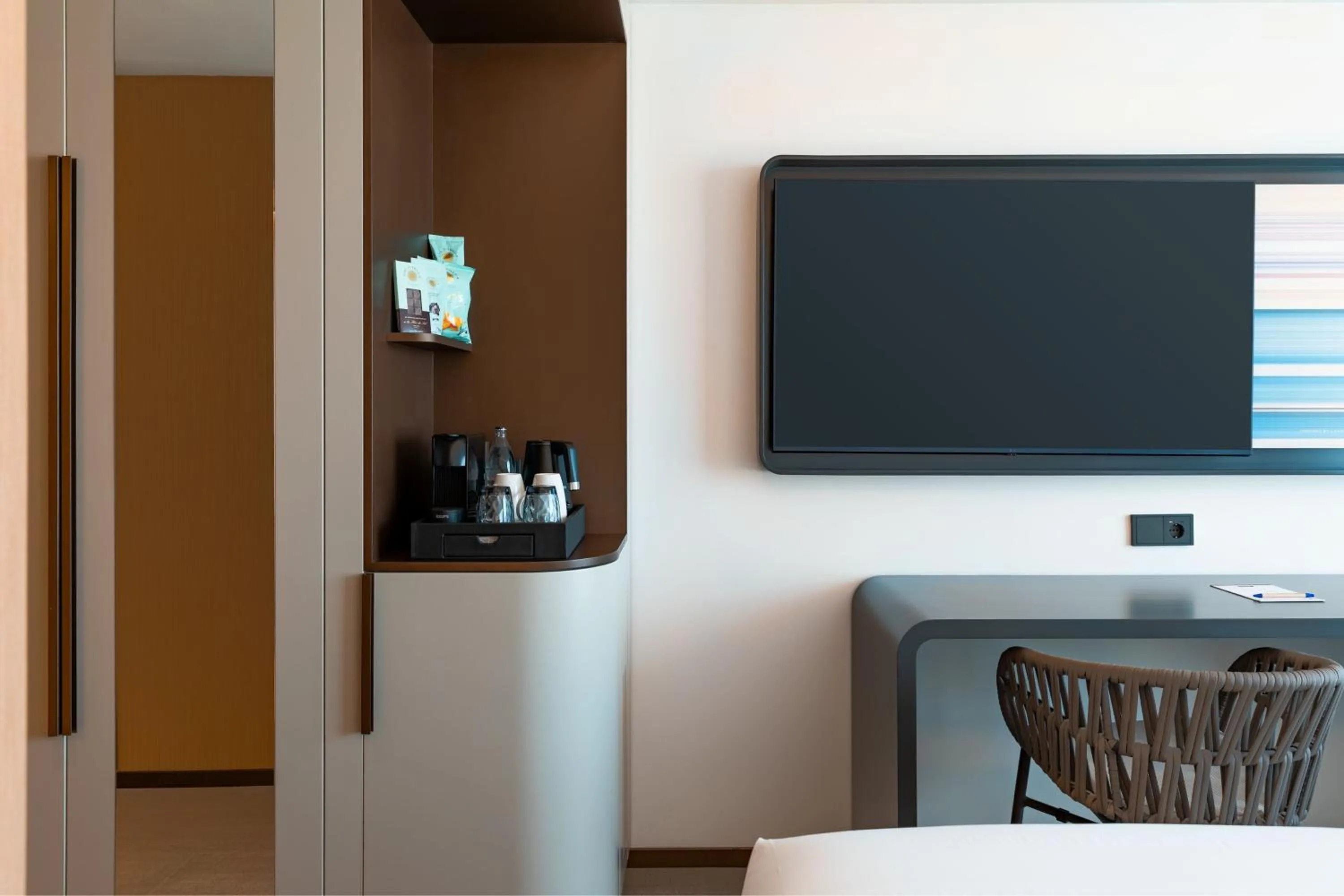 Photo of the whole room in Labtwentytwo Barcelona, a Tribute Portfolio Hotel