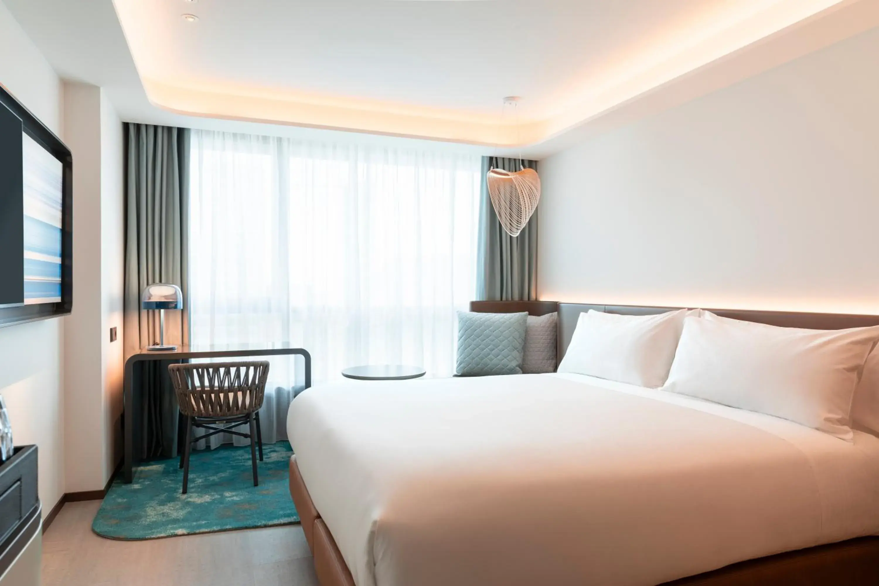 Standard King Room in Labtwentytwo Barcelona, a Tribute Portfolio Hotel Standard King Room in Labtwentytwo Barcelona, a Tribute Portfolio Hotel