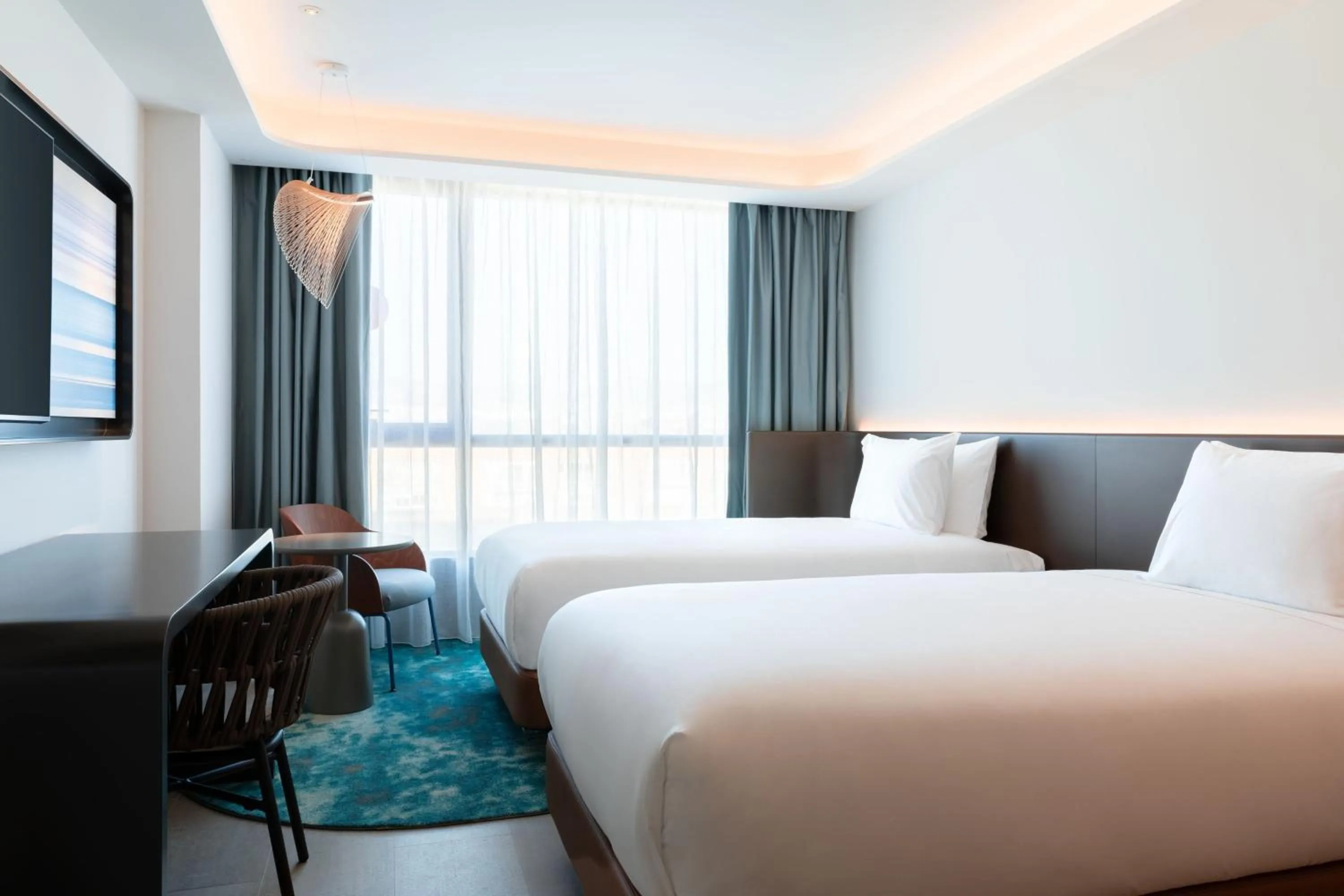 Photo of the whole room, Bed in Labtwentytwo Barcelona, a Tribute Portfolio Hotel