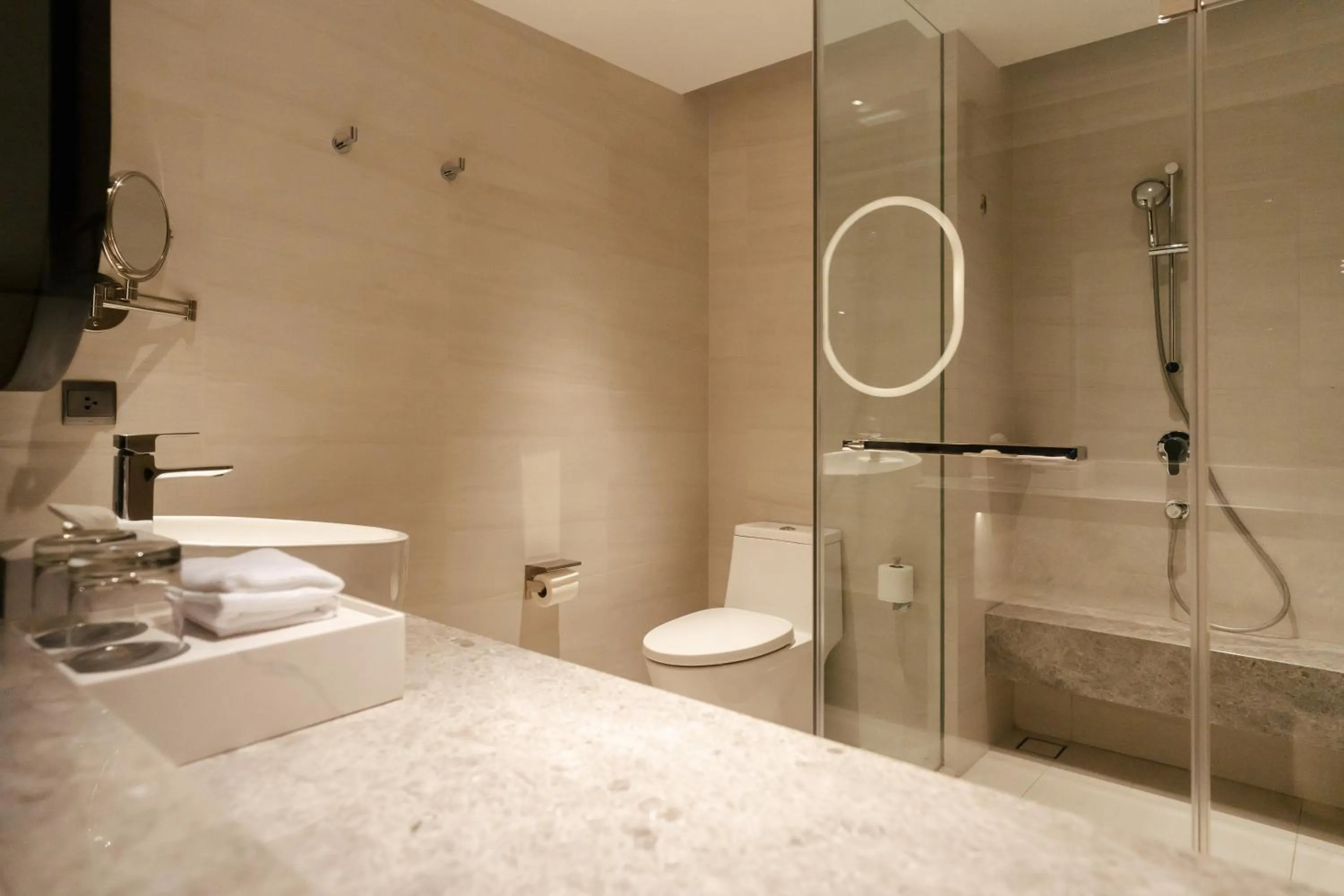 Bathroom in Courtyard by Marriott Bangkok Suvarnabhumi Airport