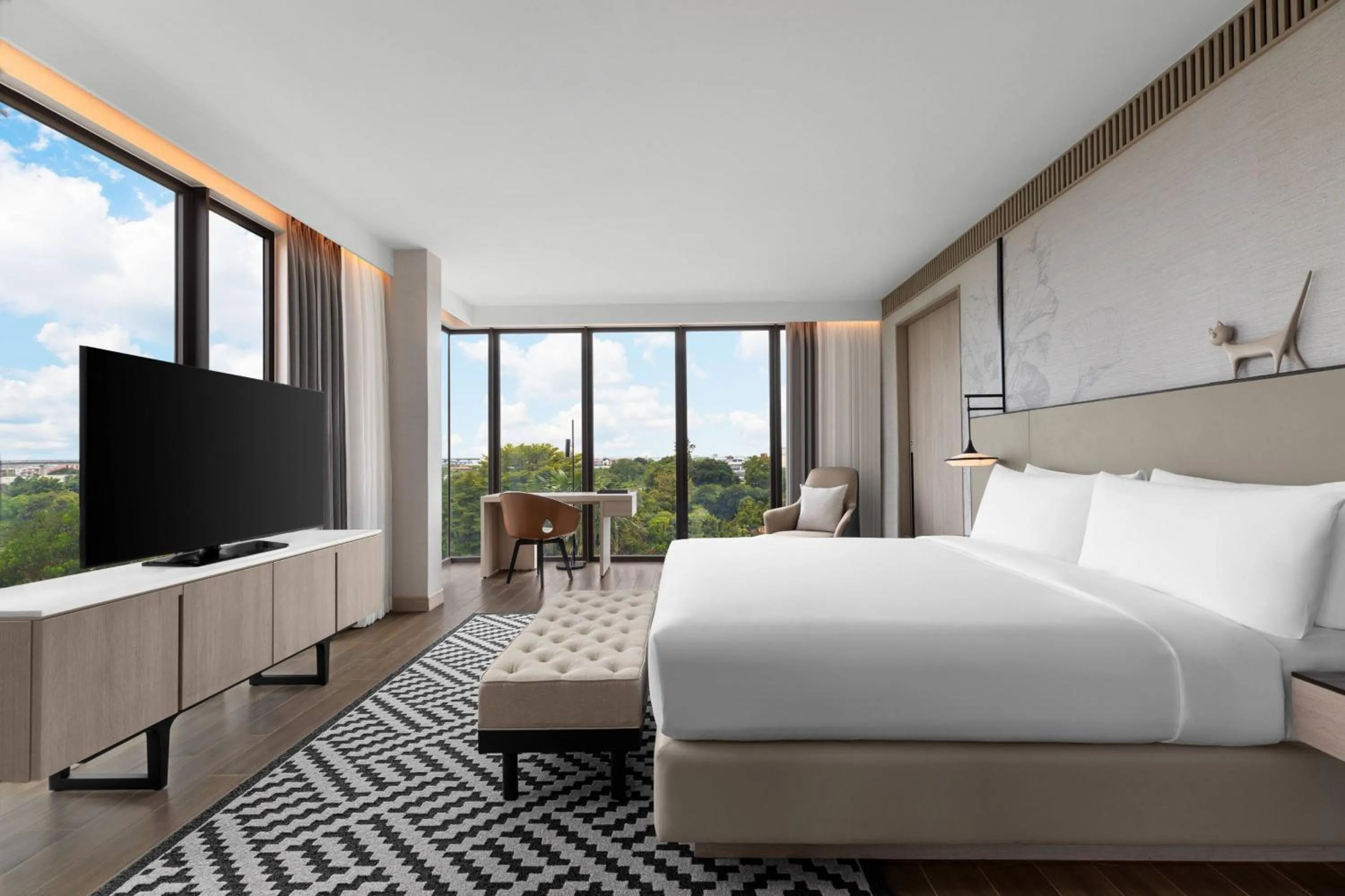 Bedroom, Bed in Courtyard by Marriott Bangkok Suvarnabhumi Airport