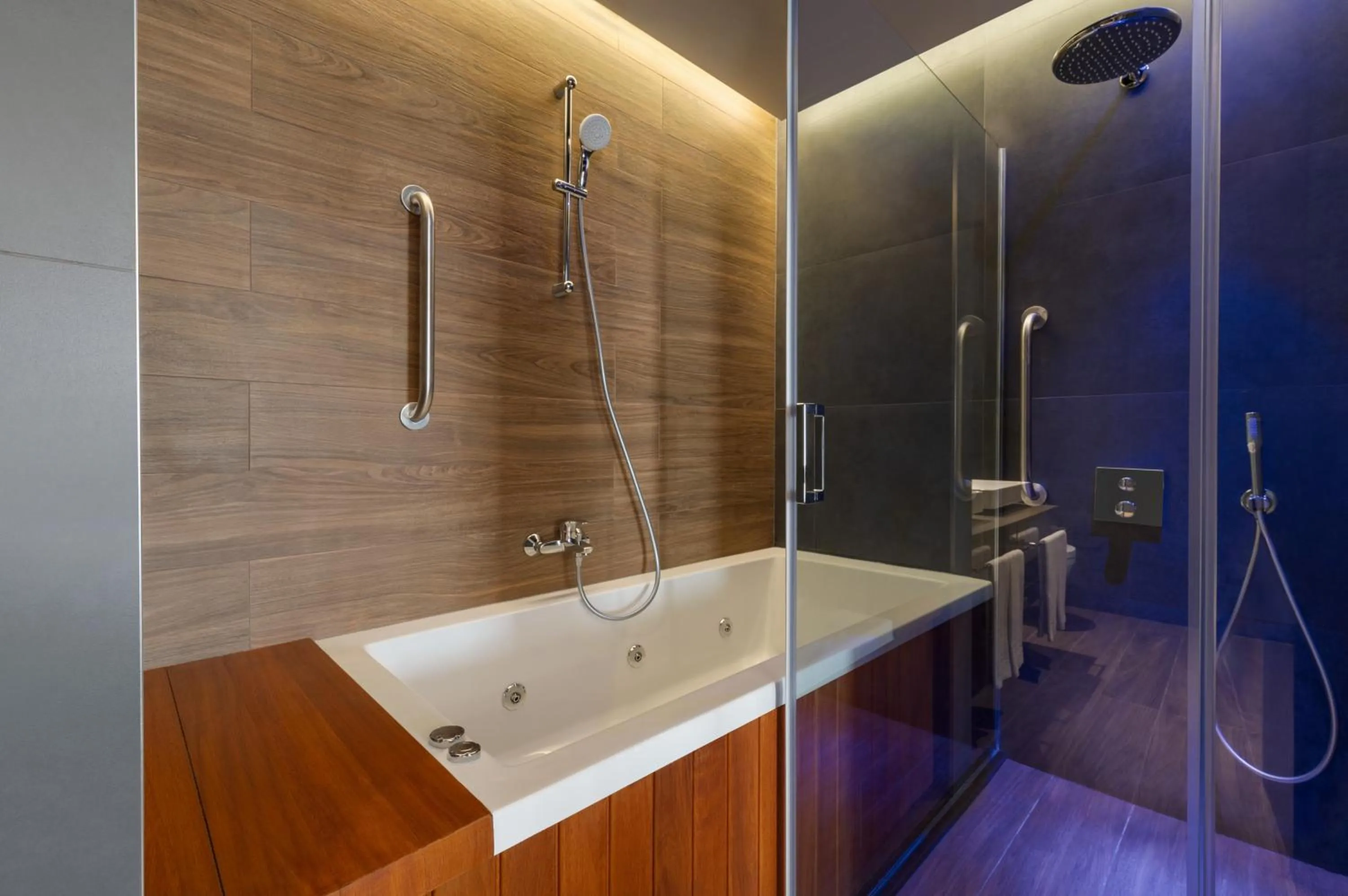 Shower in FT Lotus Thermal Hotel&SPA Trademark Collection by Wyndham