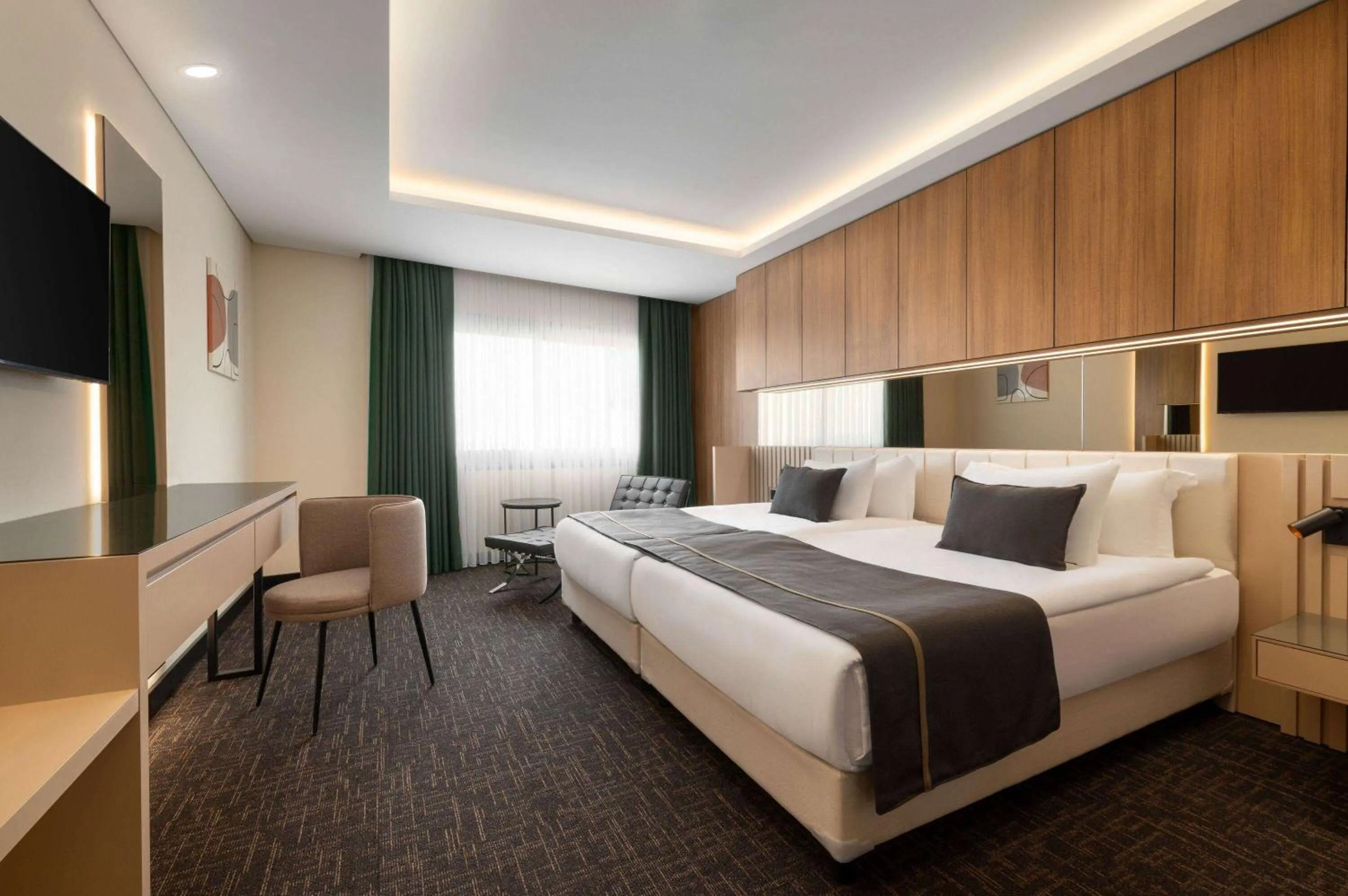 Photo of the whole room, Bed in FT Lotus Thermal Hotel&SPA Trademark Collection by Wyndham