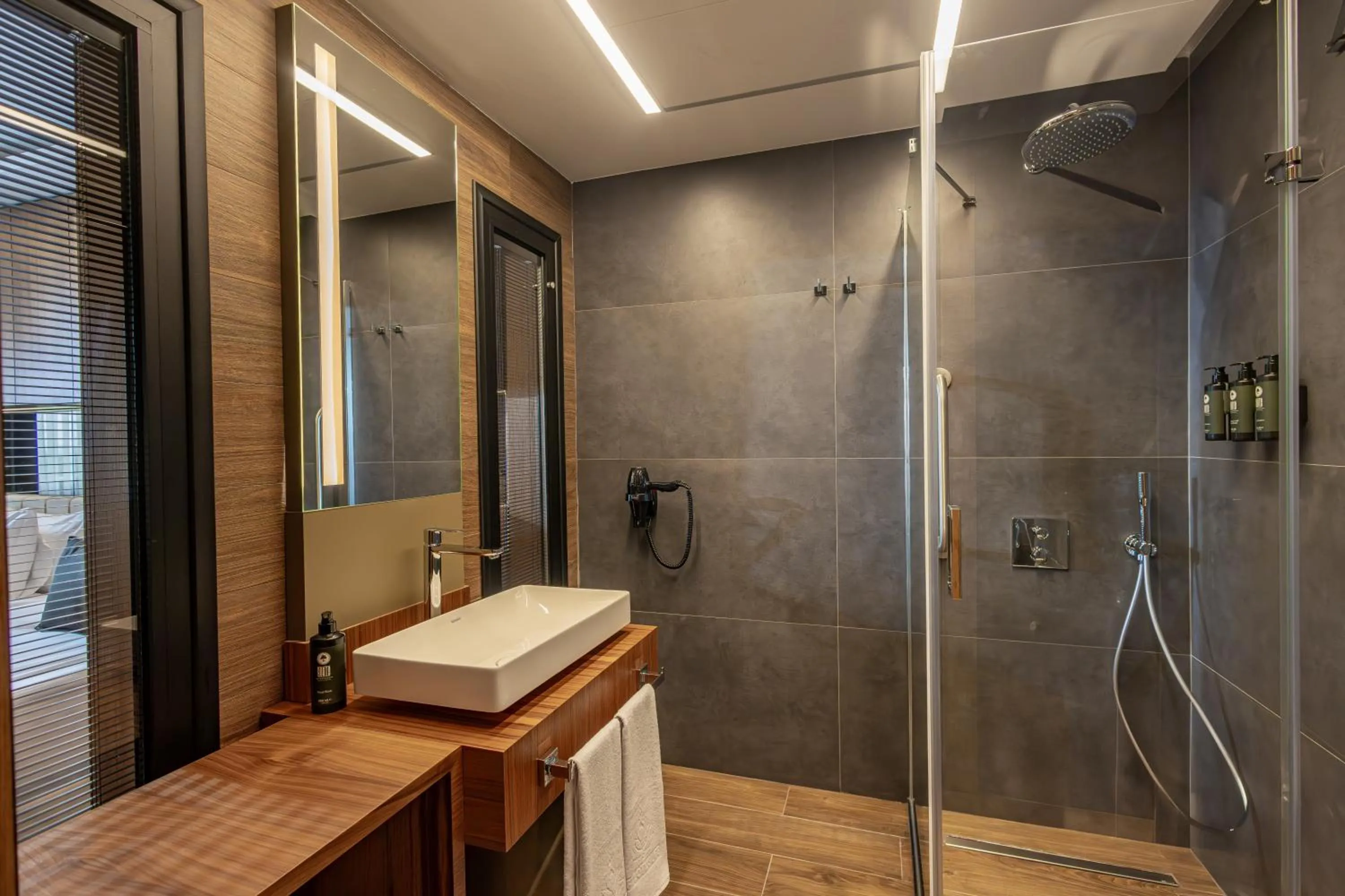 Shower in FT Lotus Thermal Hotel&SPA Trademark Collection by Wyndham