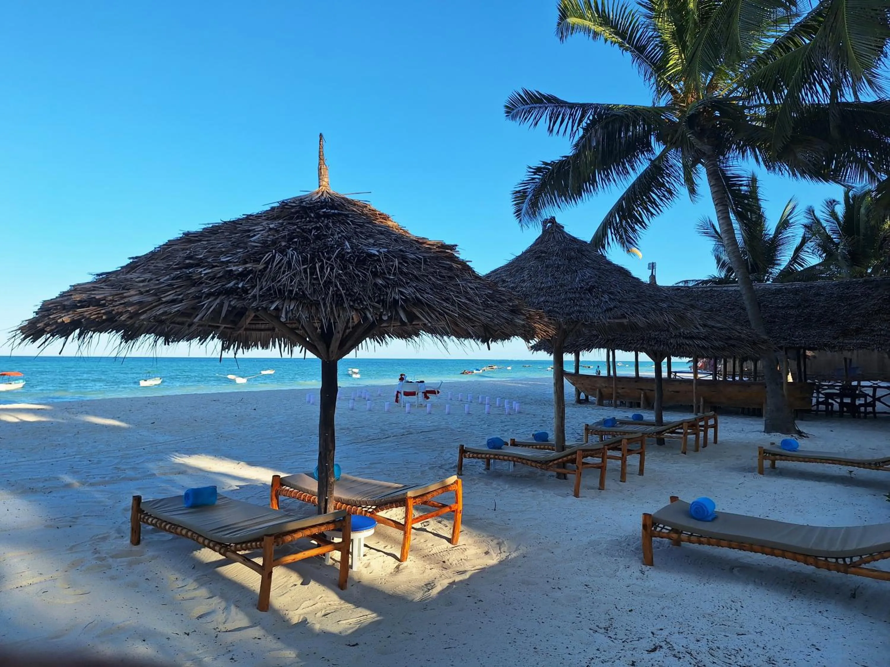 BIANCO AZZURRO Hotel & Restaurant