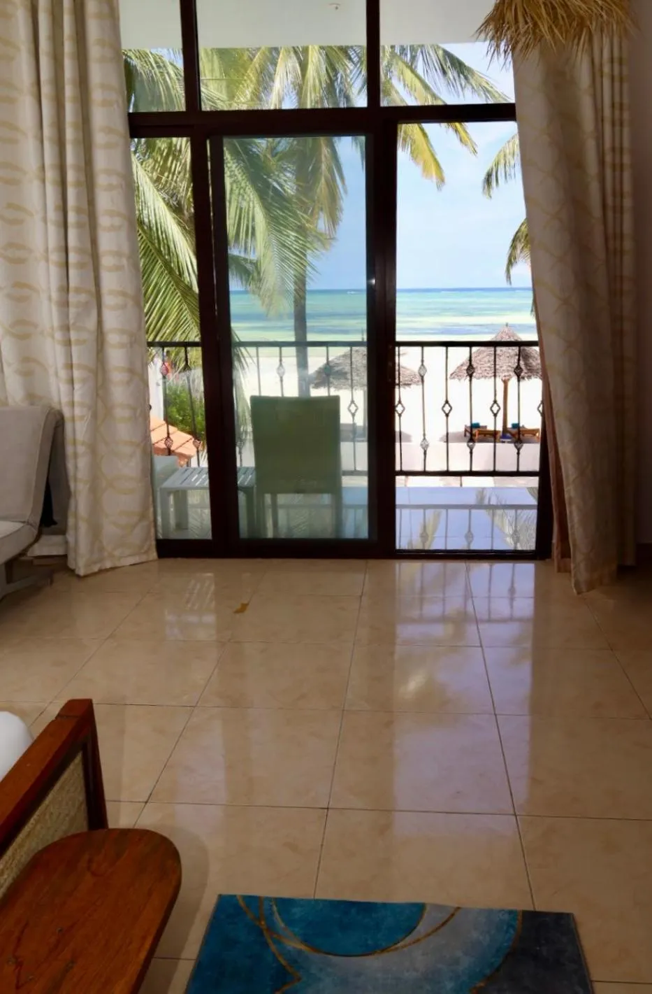 BIANCO AZZURRO Hotel & Restaurant