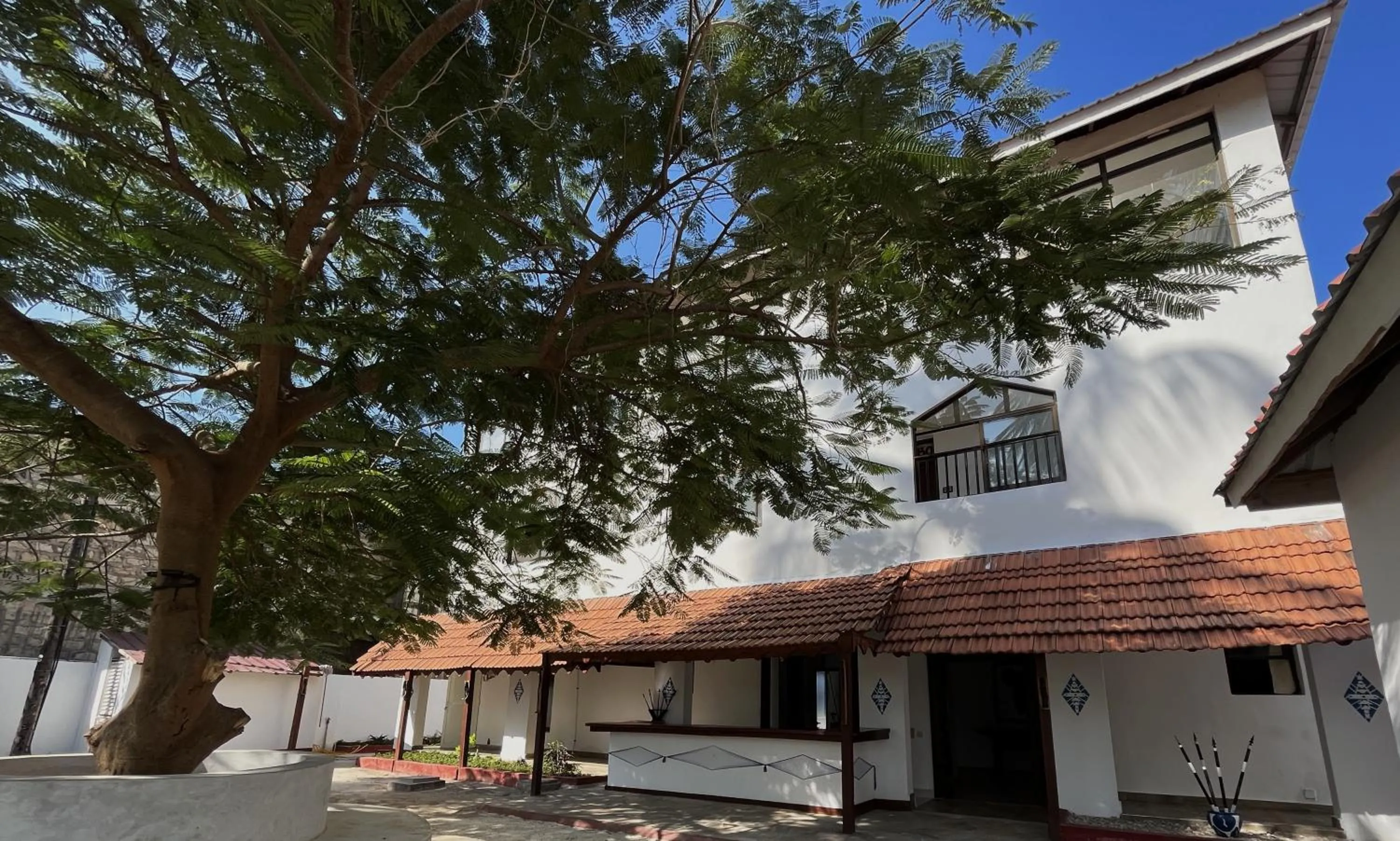 BIANCO AZZURRO Hotel & Restaurant