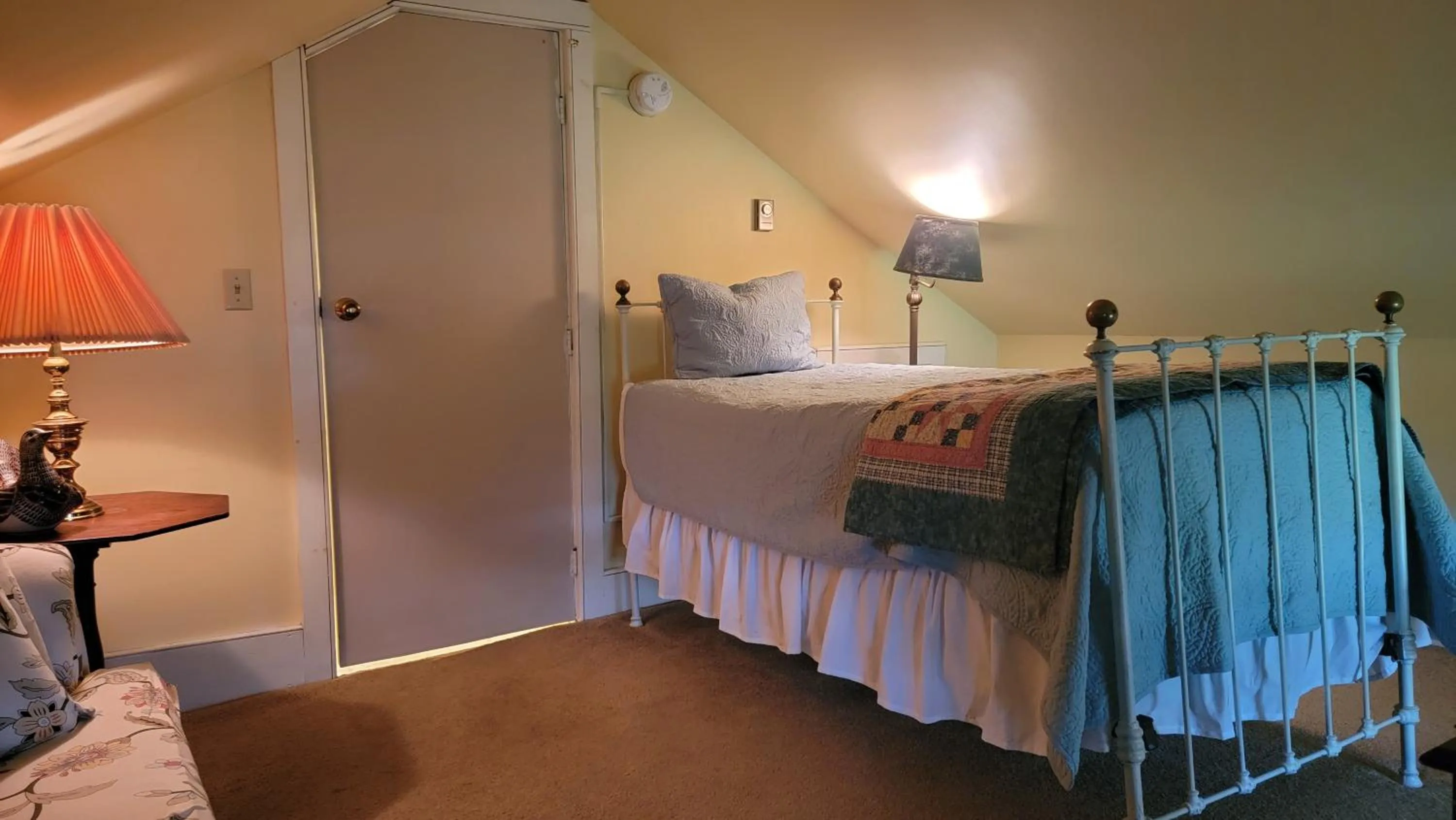 Bed in Strong House Inn