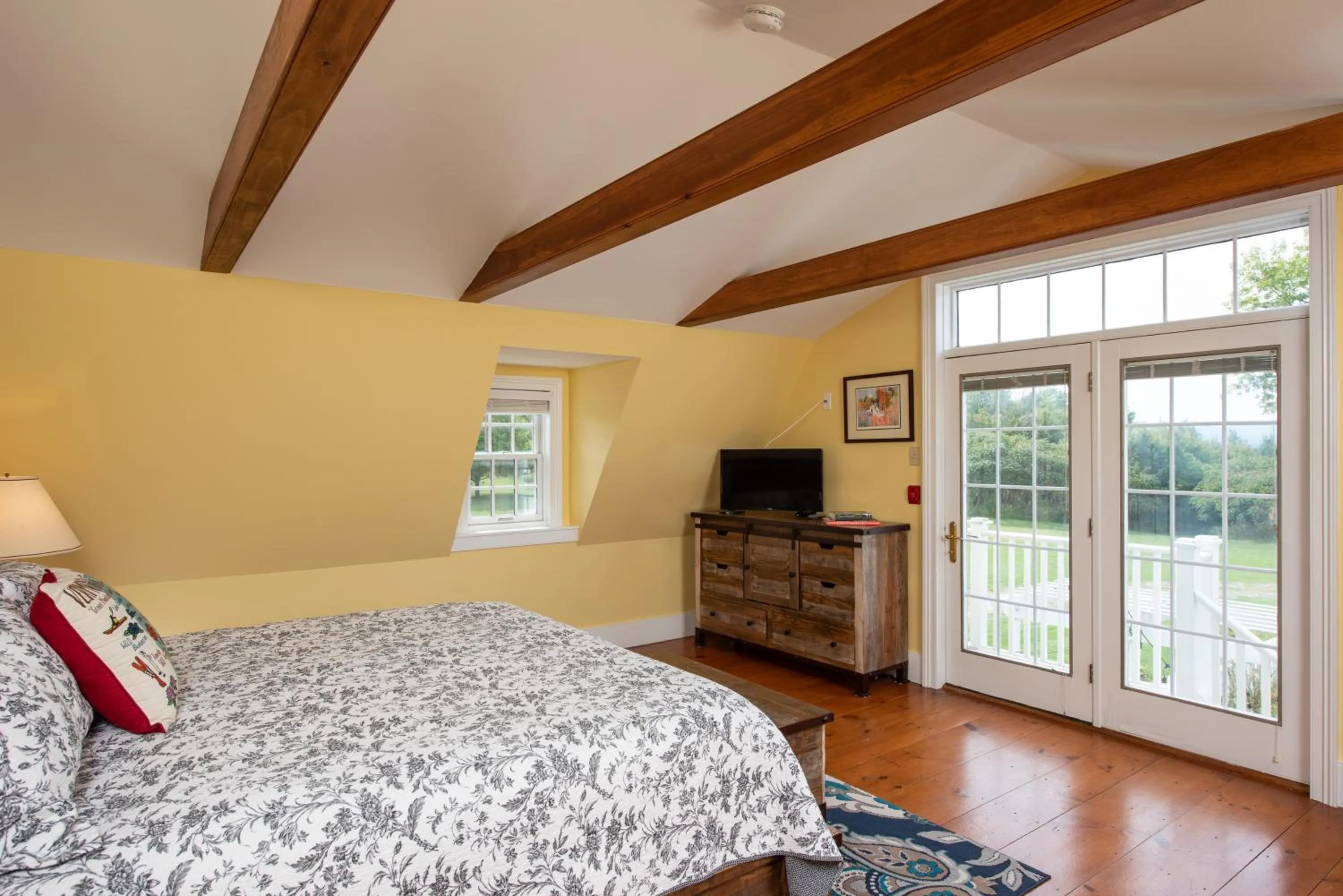 Bed in Strong House Inn