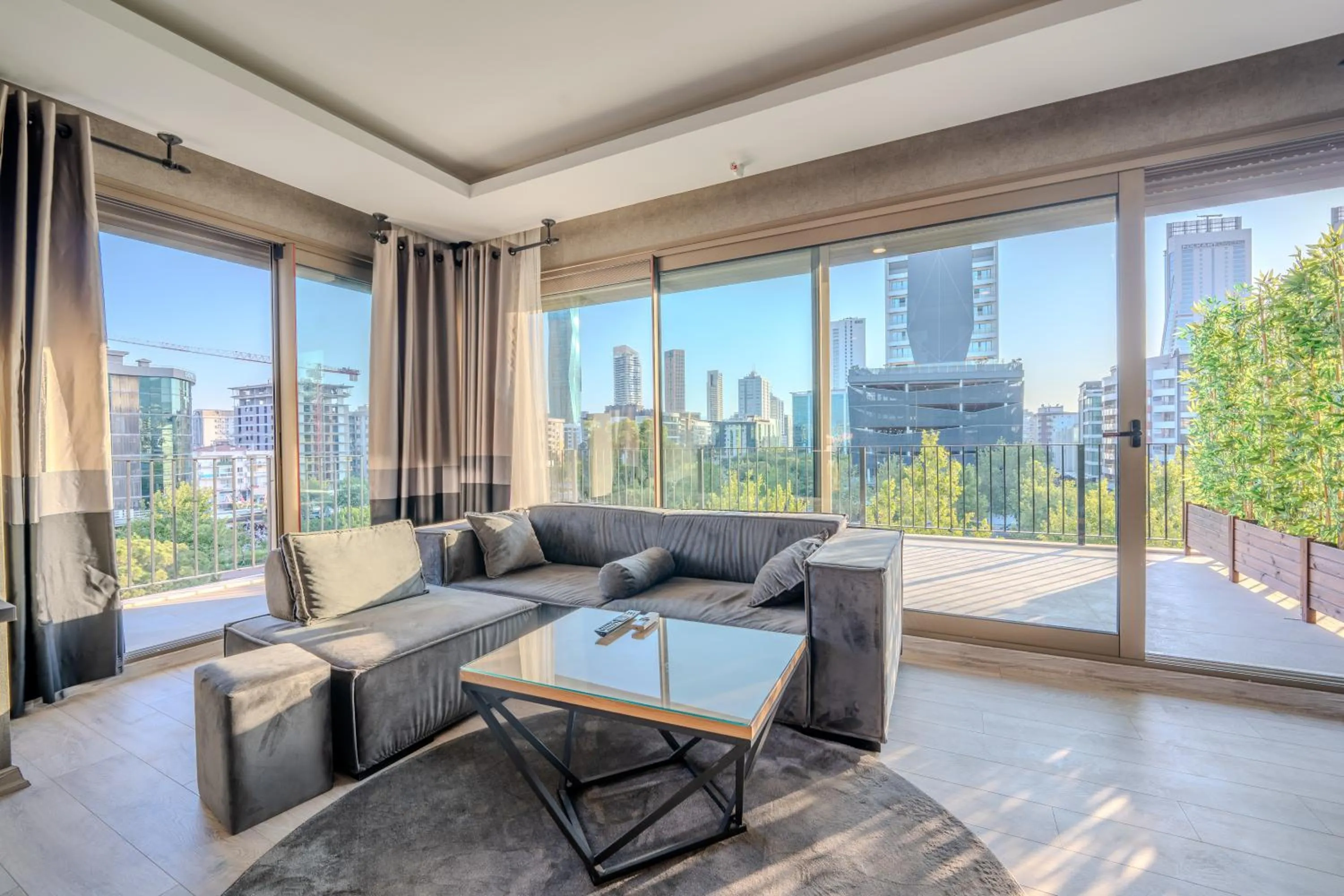 Balcony/Terrace in Marlen Hotel Bayraklı