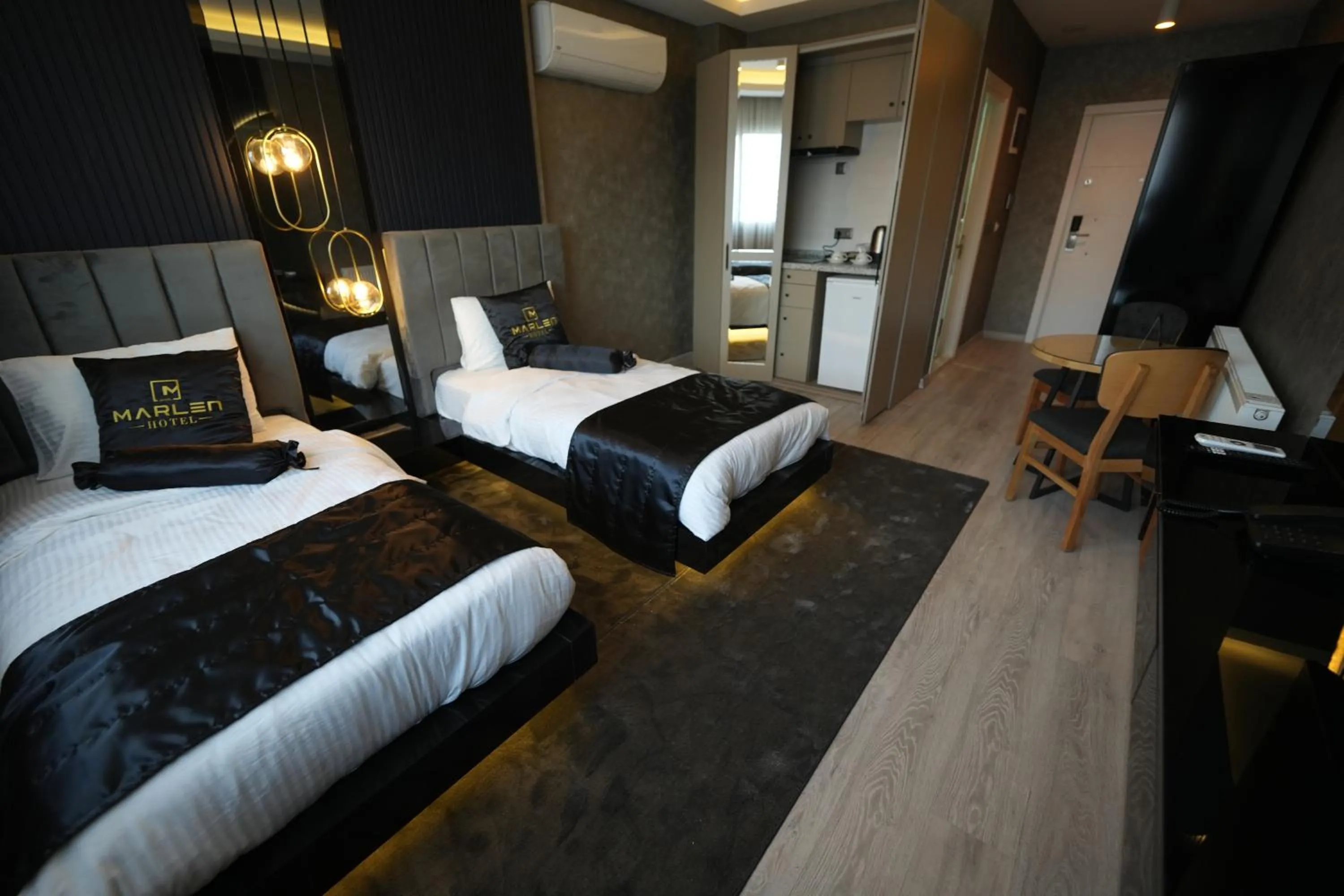 Bed in Marlen Hotel Bayraklı