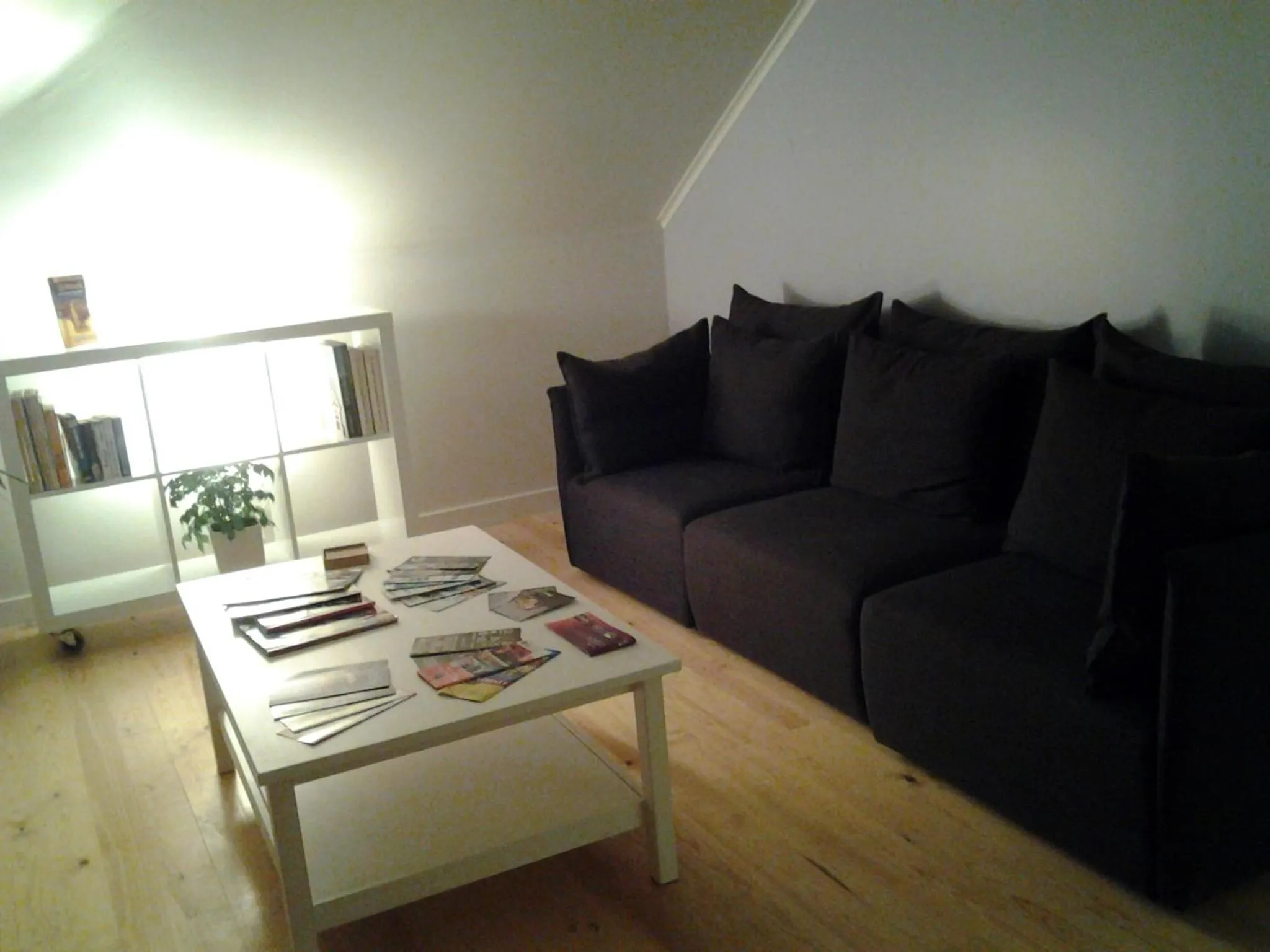 Communal lounge/ TV room in Sincerely Lisboa