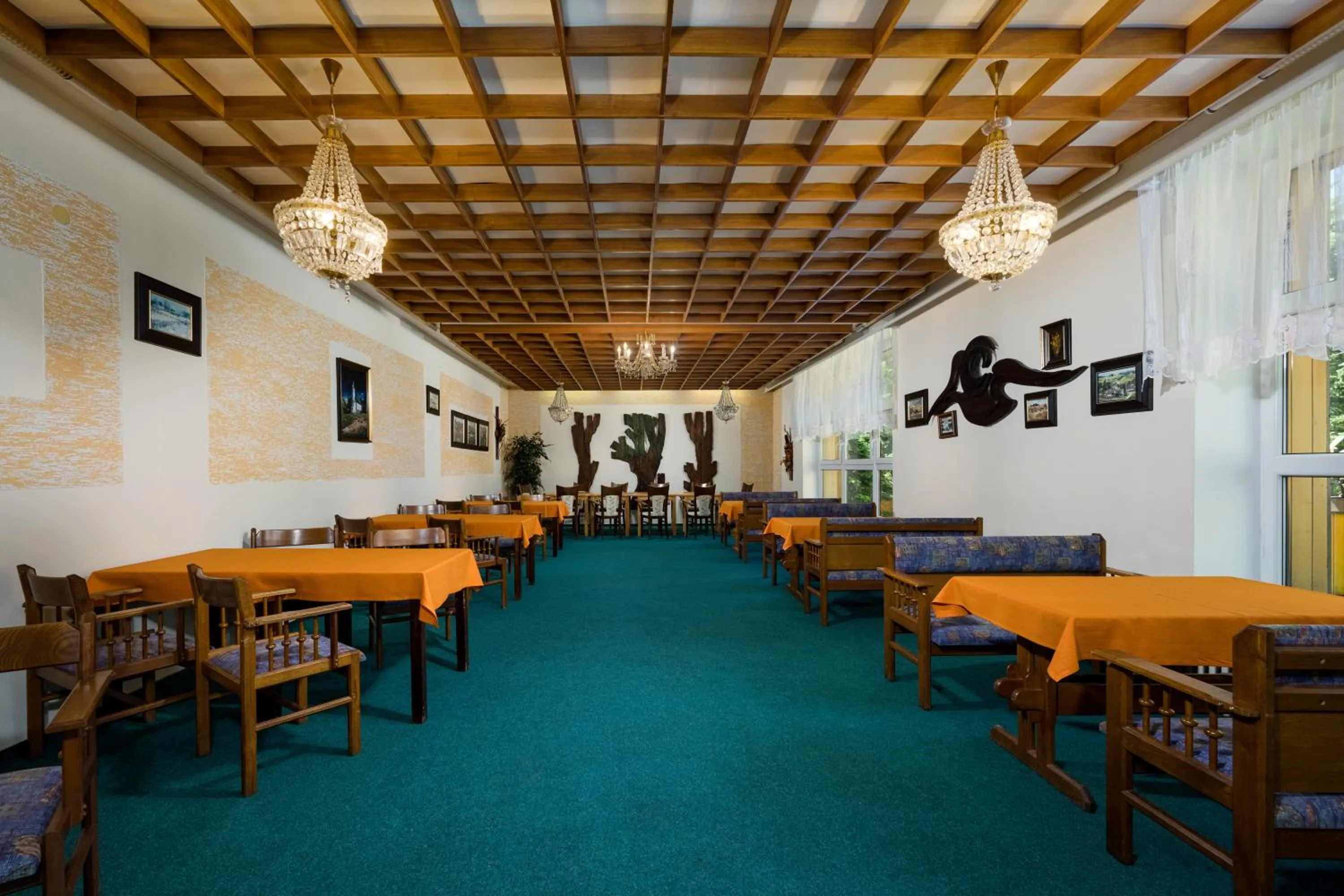 Communal lounge/ TV room in Horský Hotel Jelínek