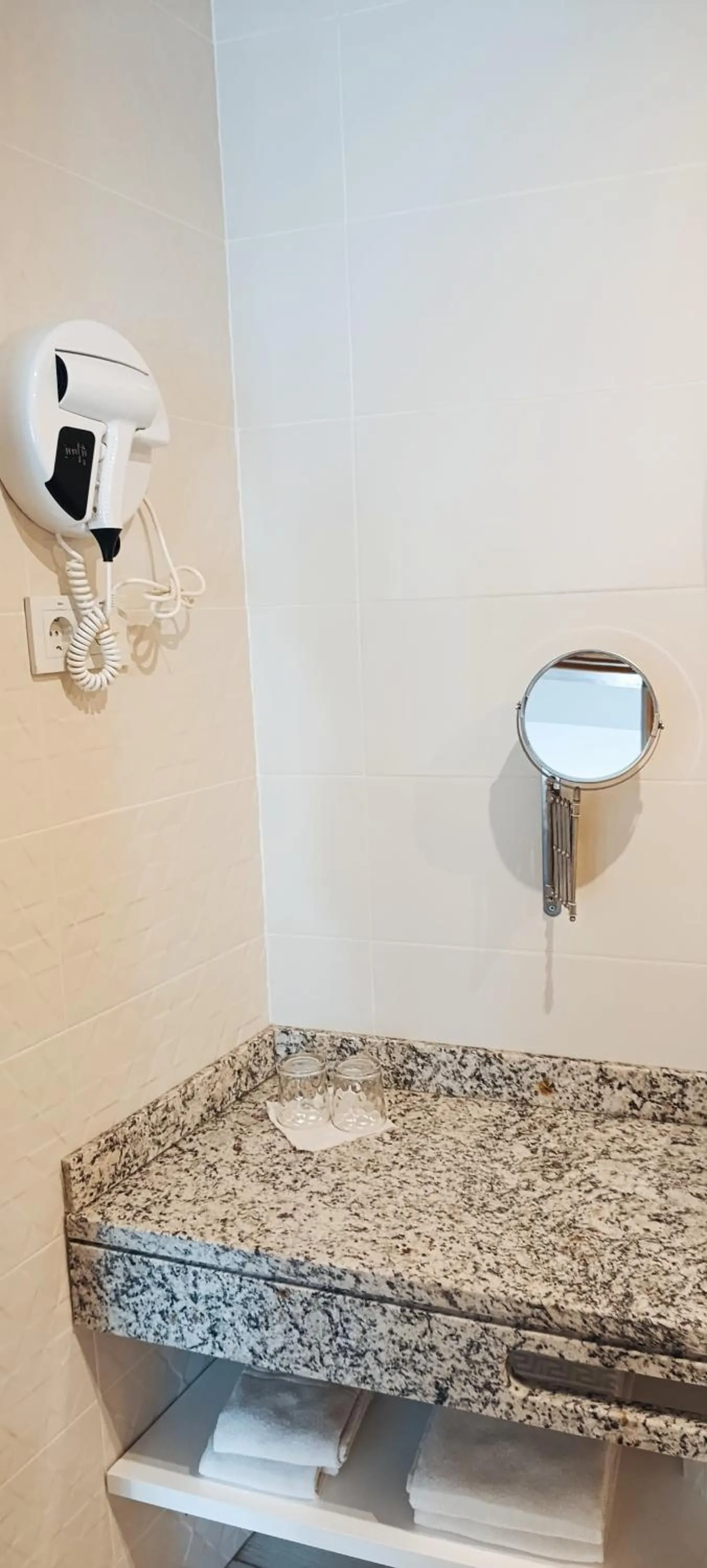 Bathroom in Ouril Mindelo