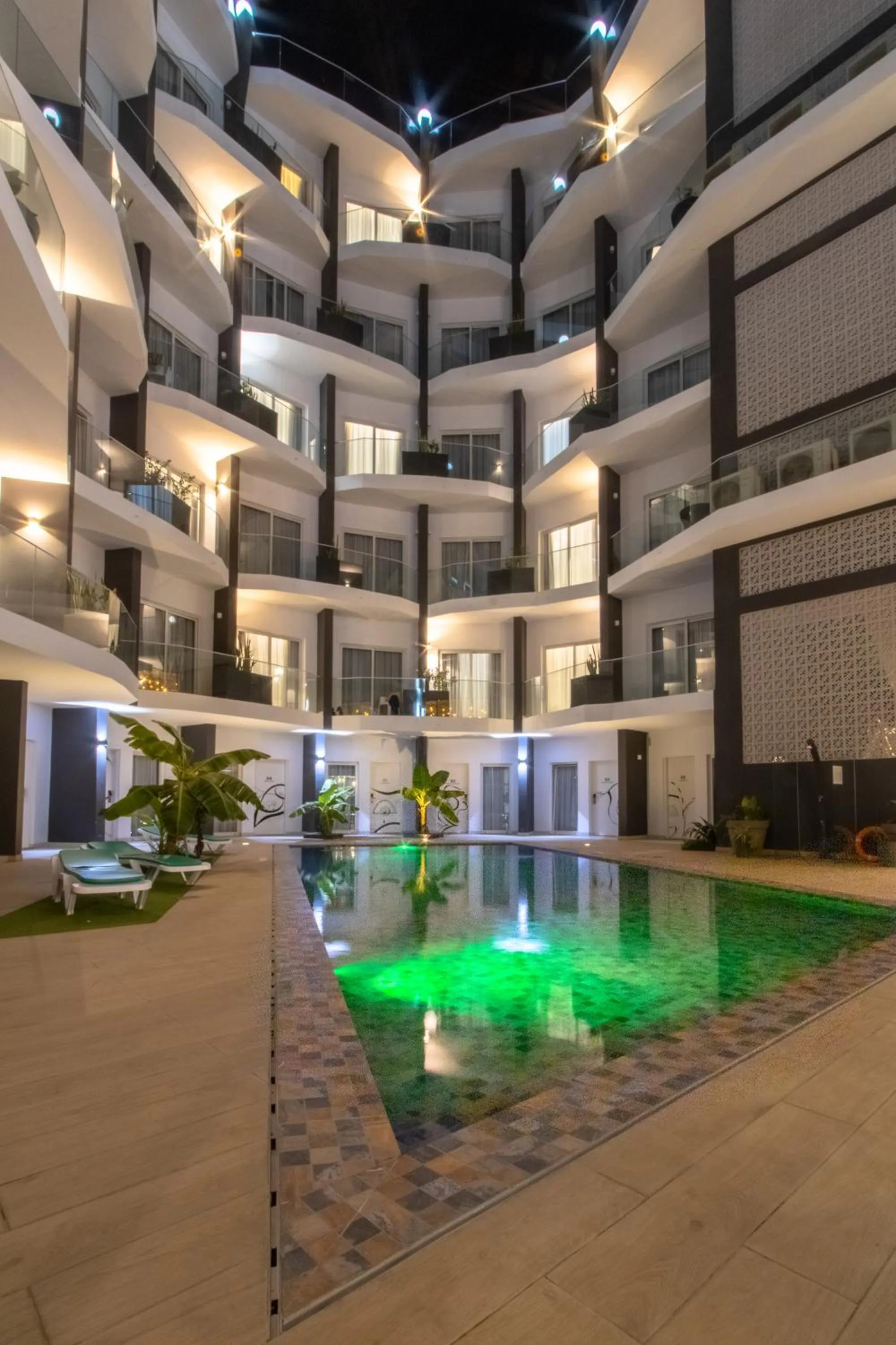 Swimming pool in Ouril Mindelo