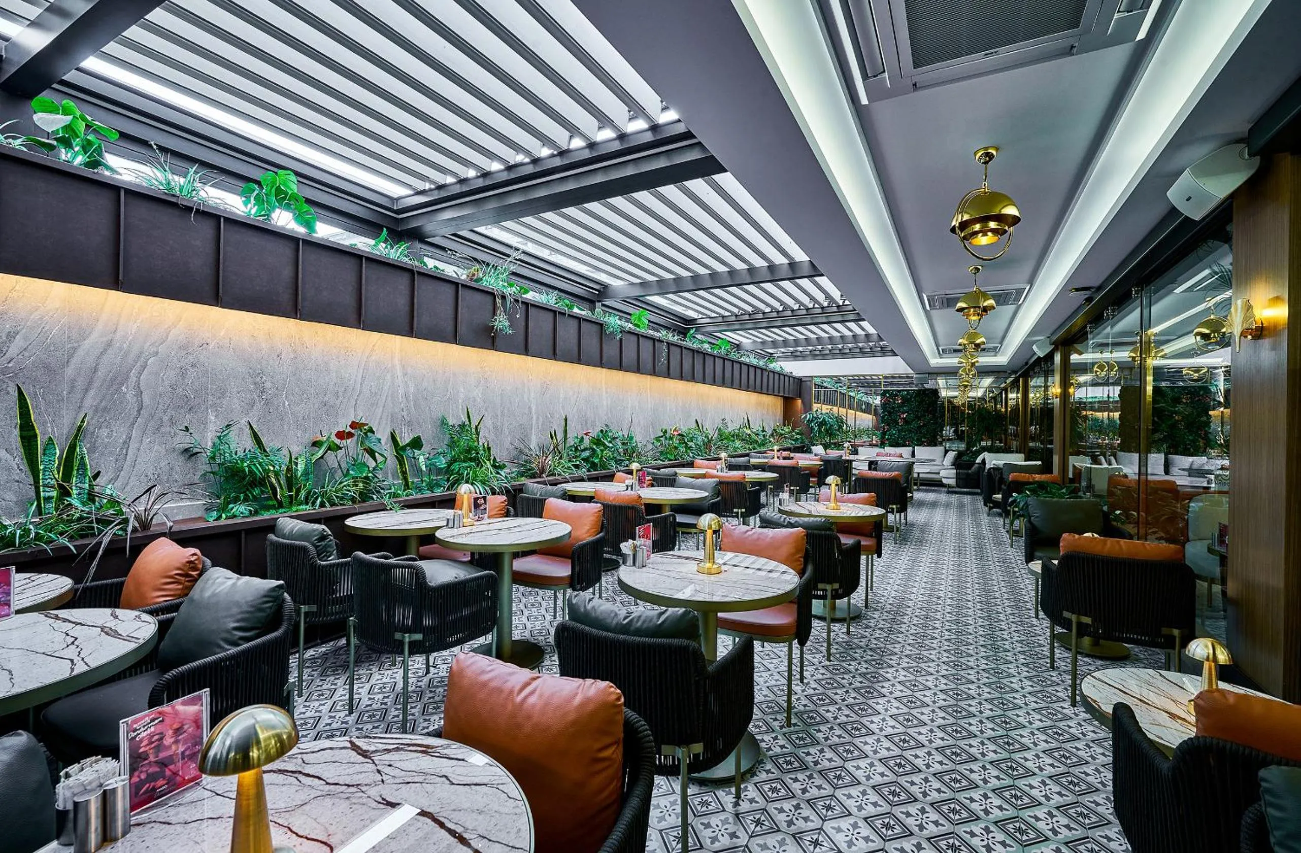 Restaurant/places to eat in Rayelin Hotel Istanbul Old City