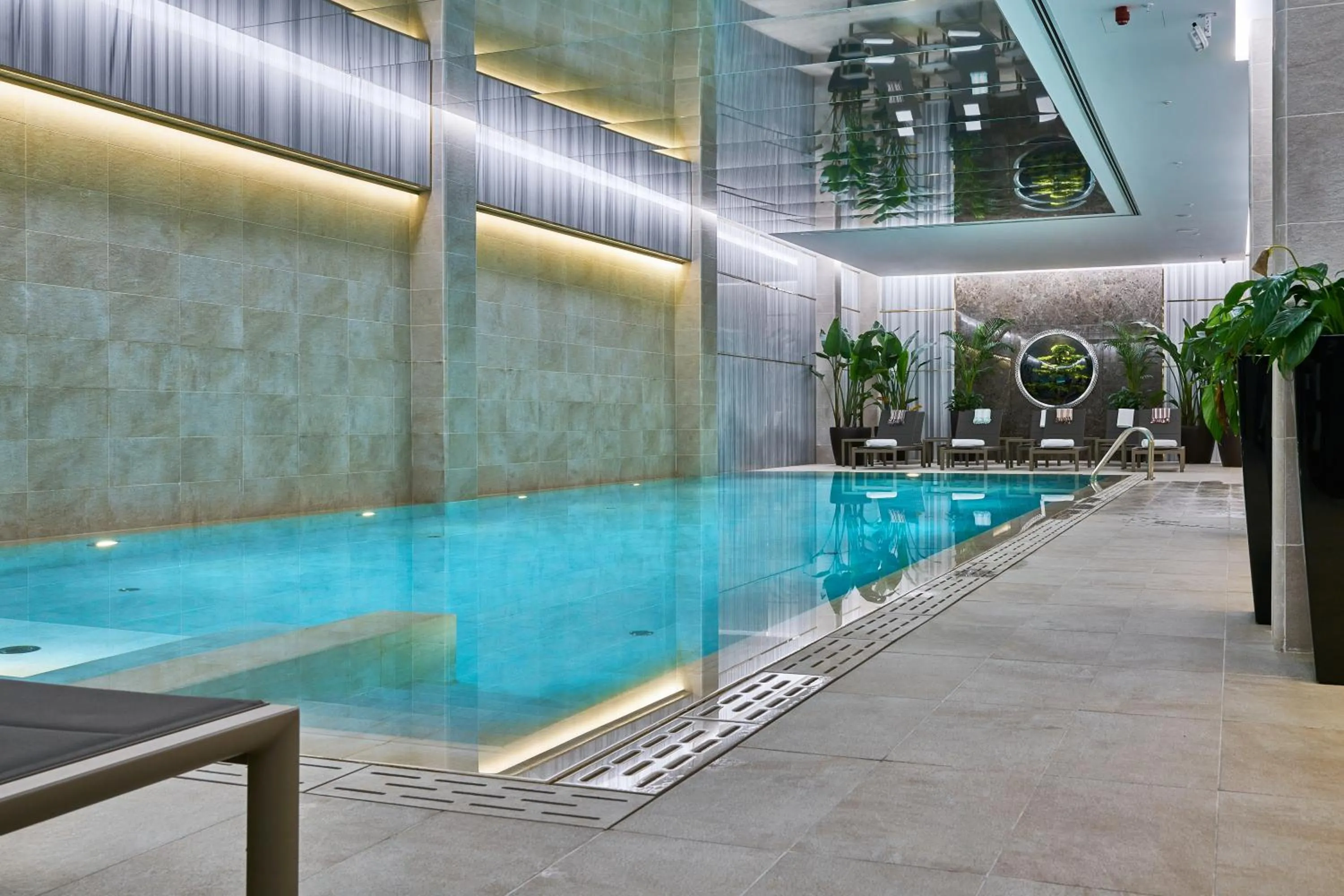 Pool view in Rayelin Hotel Istanbul Old City