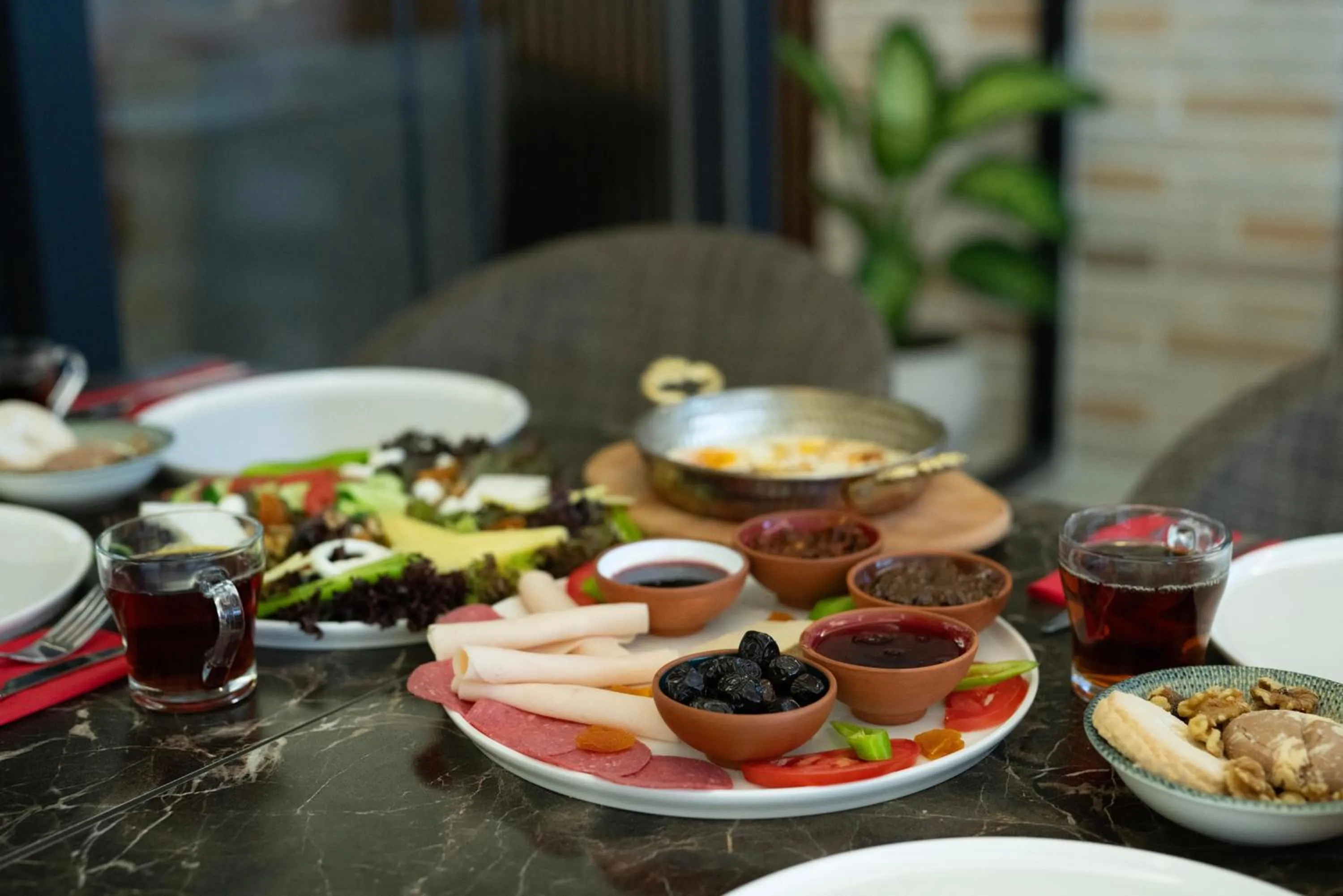 Restaurant/places to eat in Rubby Hotel Kadıköy