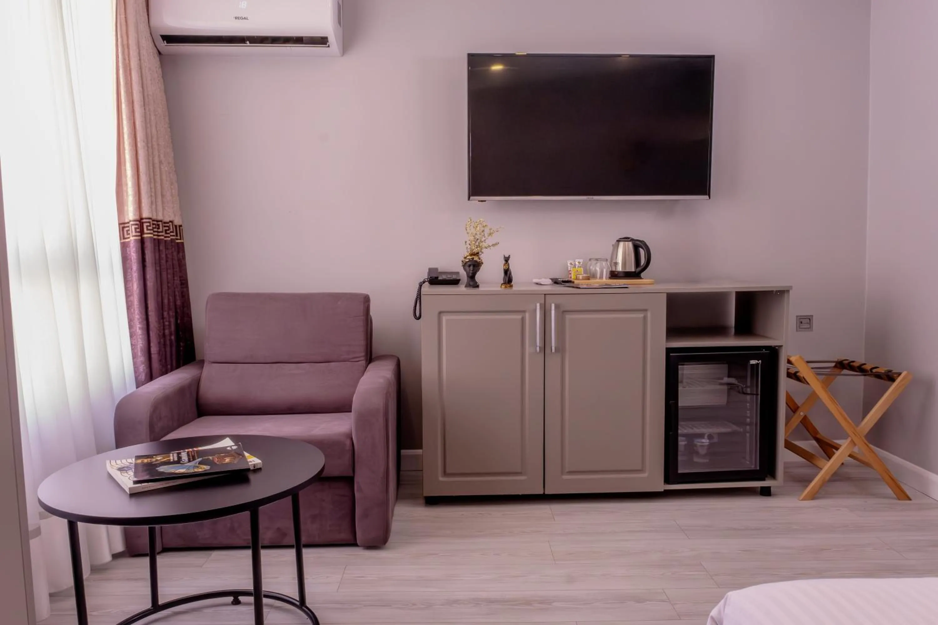 TV and multimedia in Rubby Hotel Kadıköy