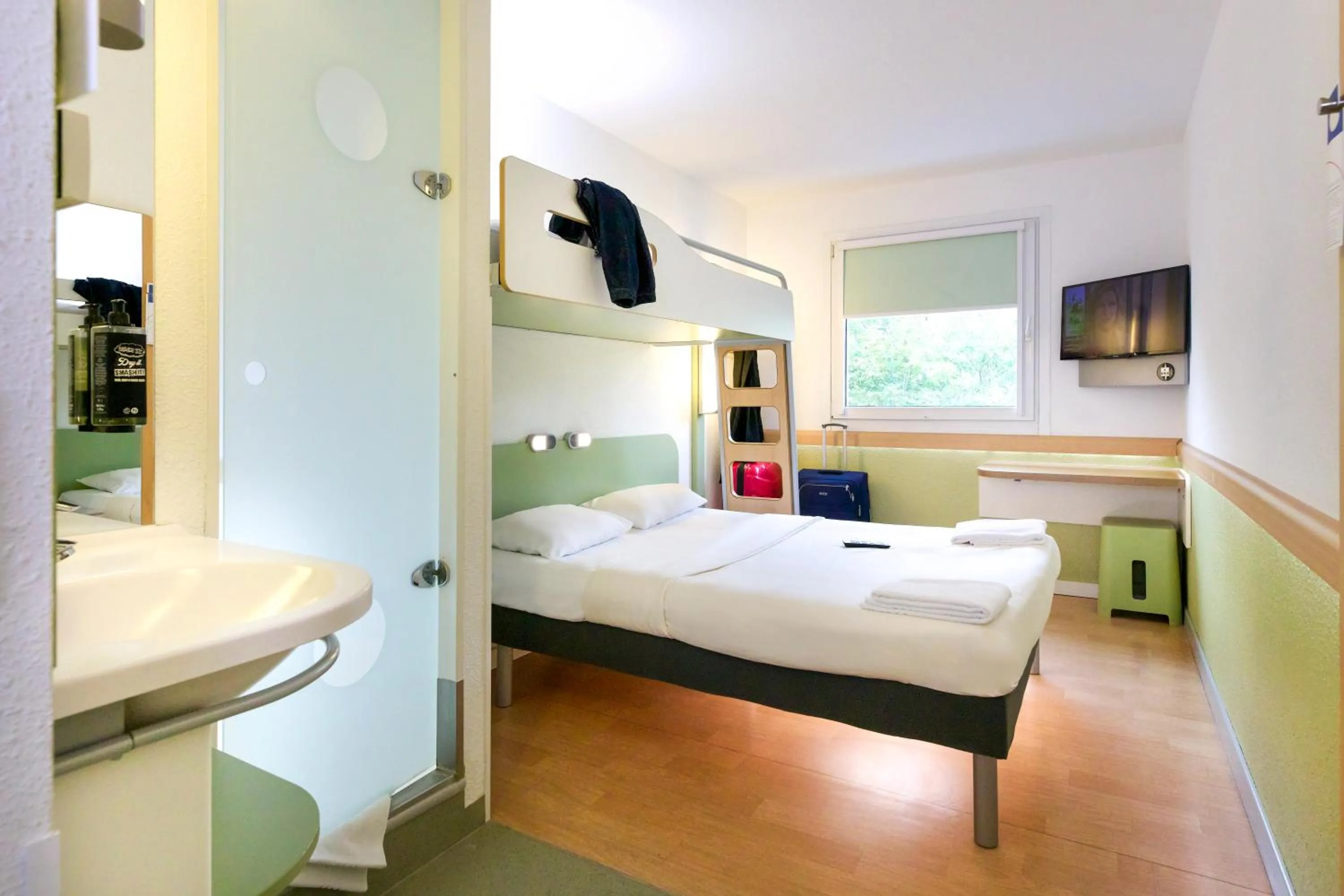 Bed in Ibis budget Berlin Potsdamer Platz