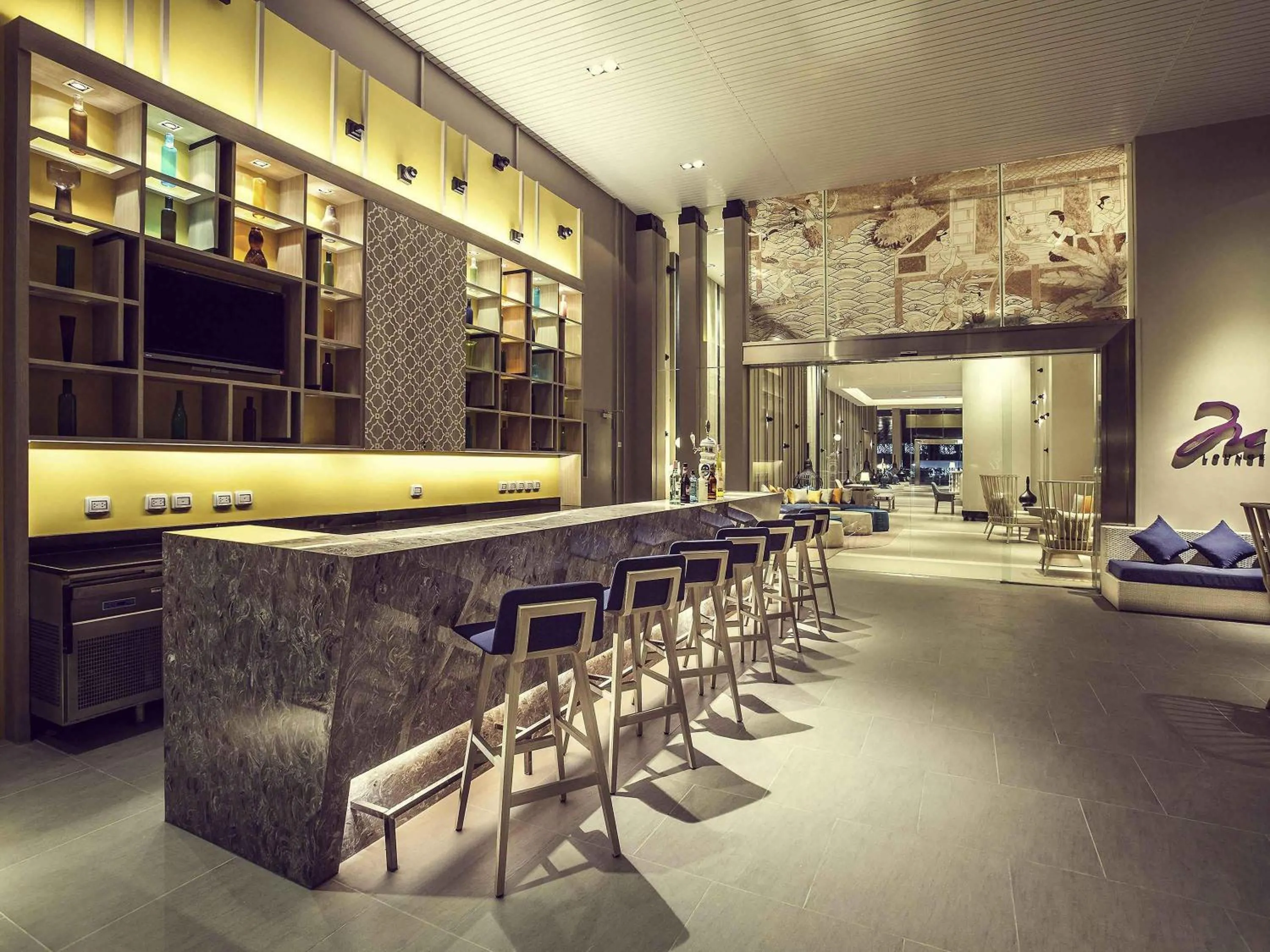 Lounge or bar in Mercure Pattaya Ocean Resort