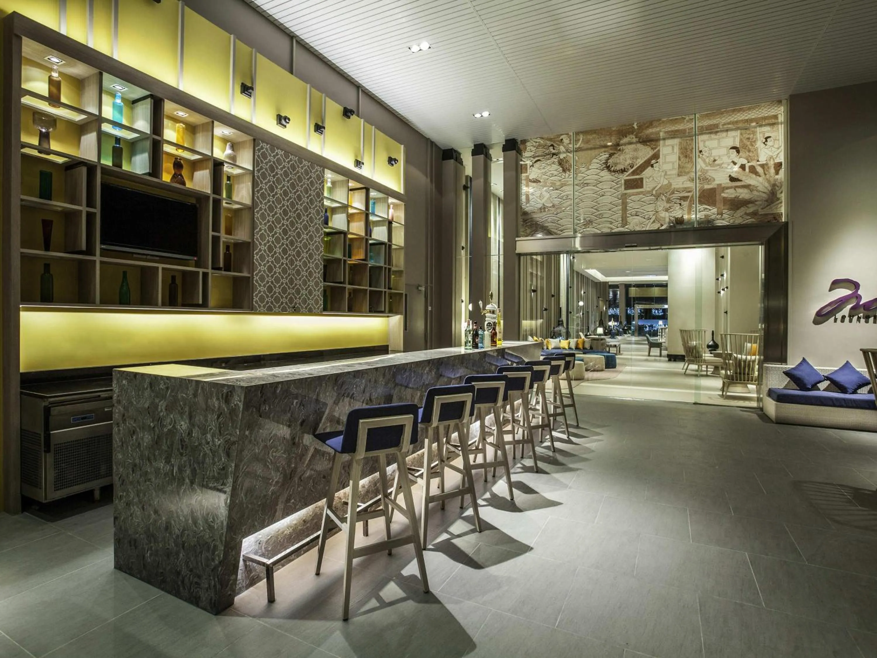 Lounge or bar in Mercure Pattaya Ocean Resort