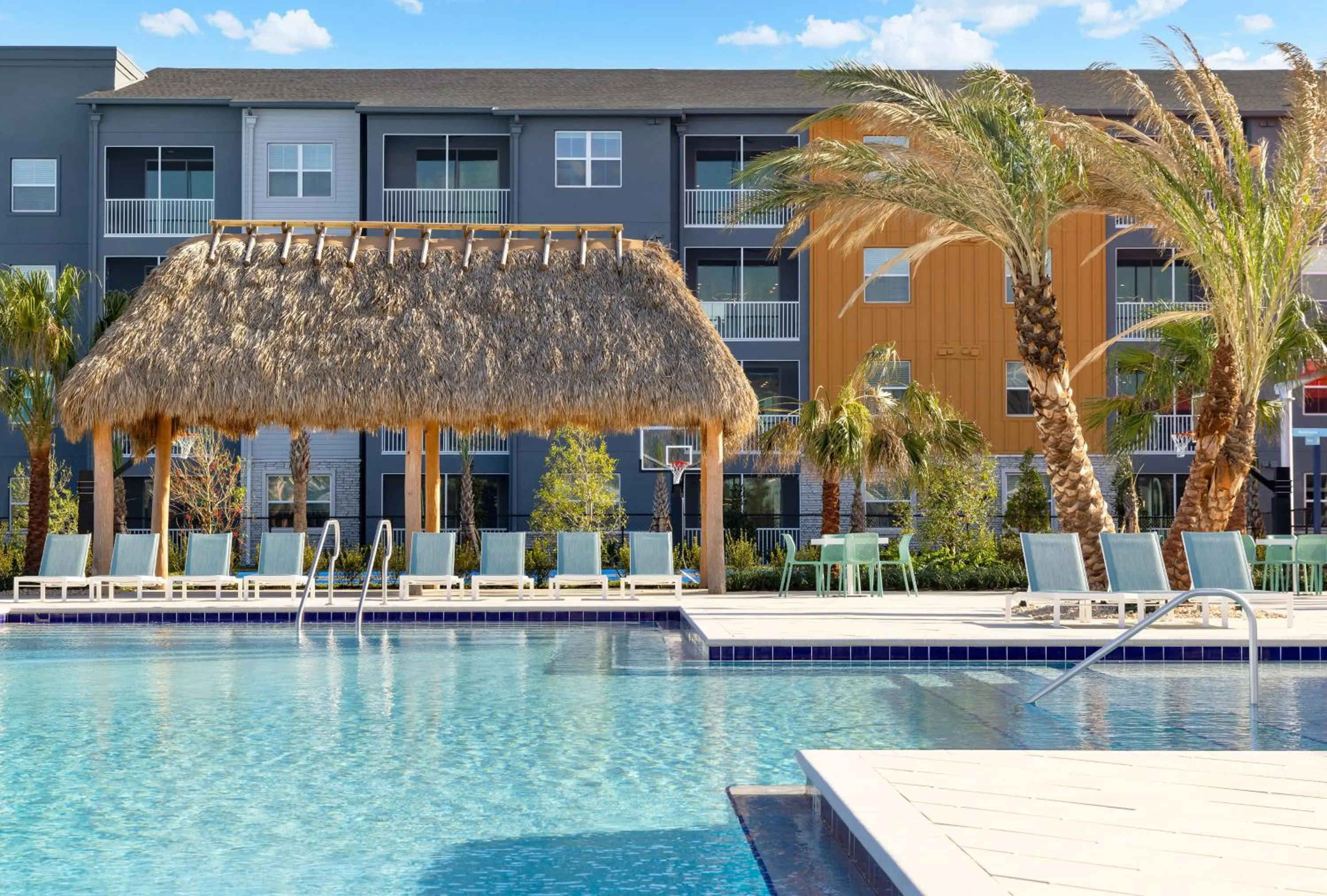 Swimming pool in Villatel Orlando Resort