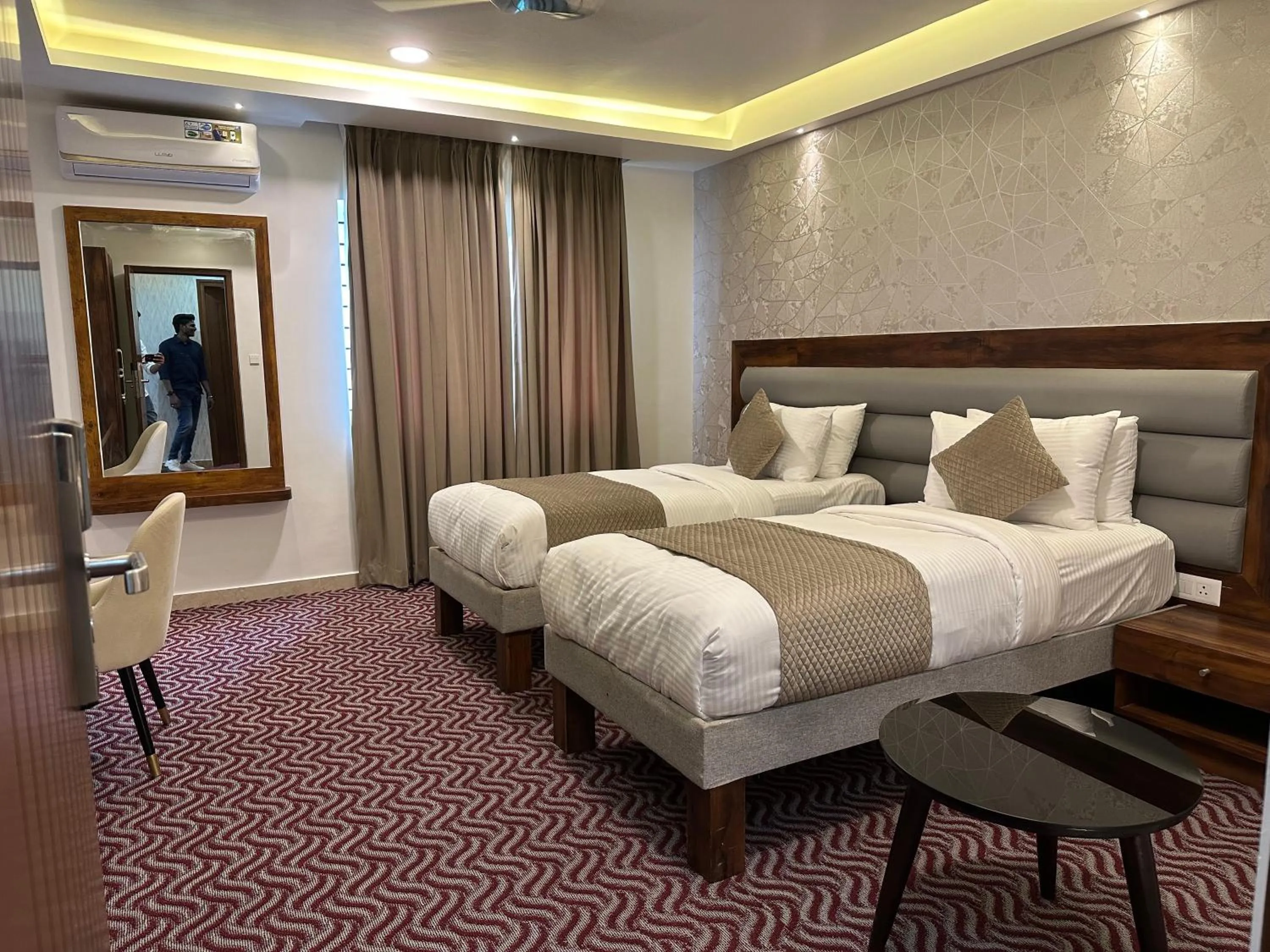 Bedroom, Bed in ROYAL ACE LUXUR